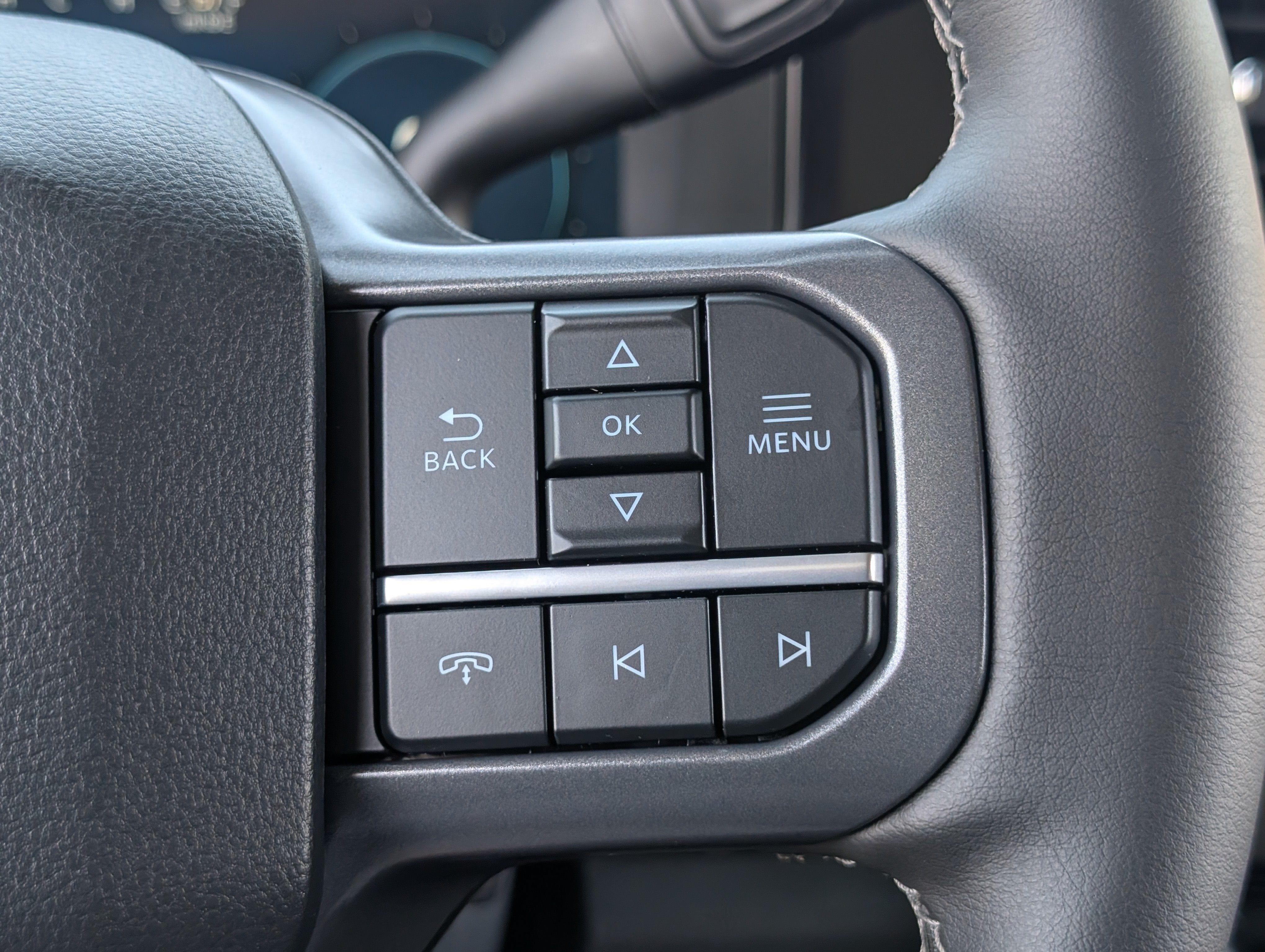 2027 Ford Super Duty F-350 SRW LARIAT