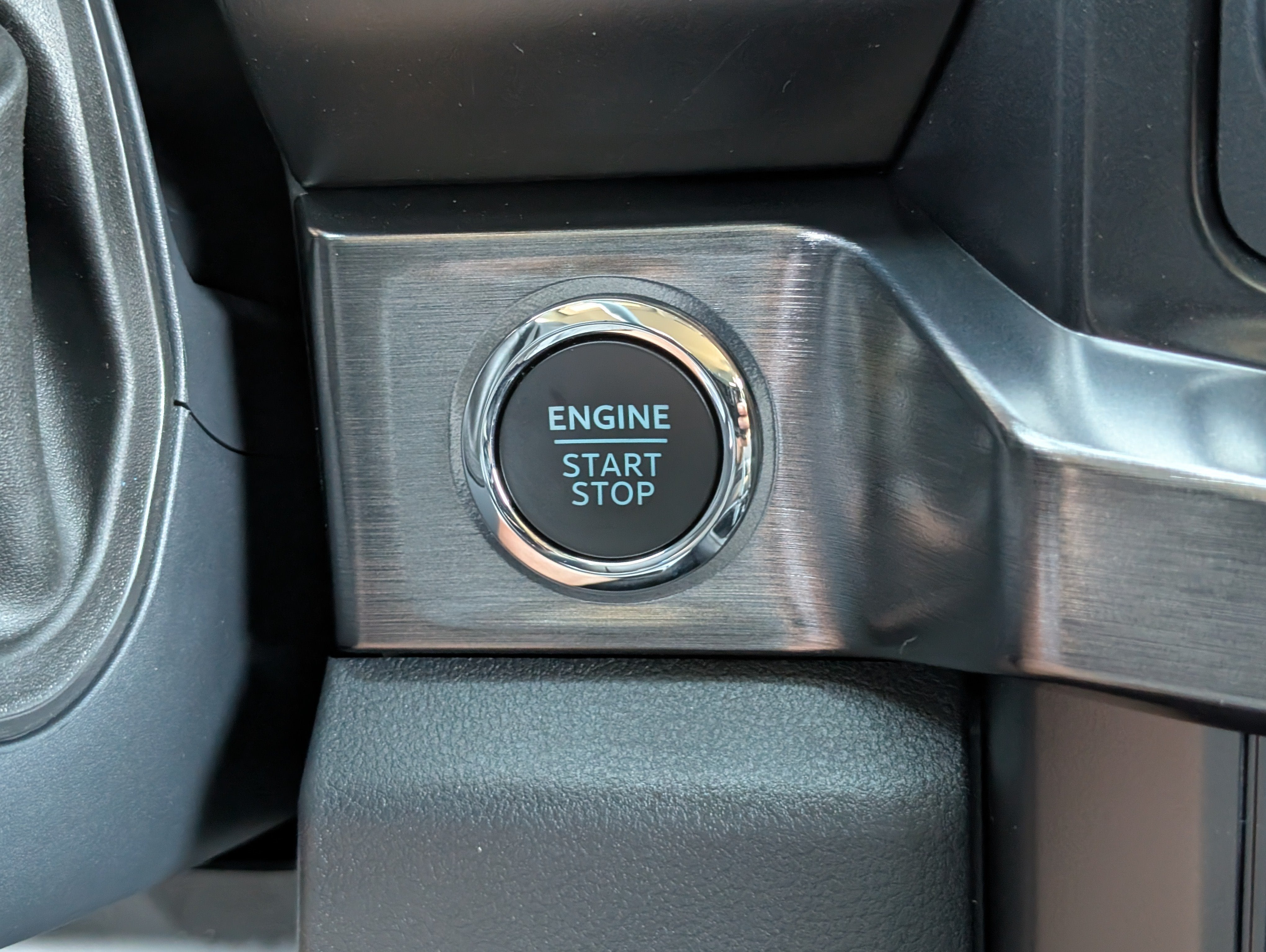 2027 Ford Super Duty F-350 SRW LARIAT