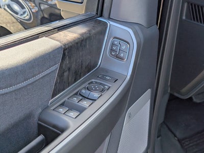 2027 Ford Super Duty F-350 SRW LARIAT