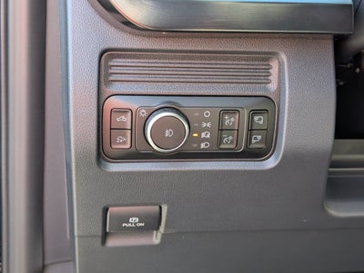 2027 Ford Super Duty F-350 SRW LARIAT
