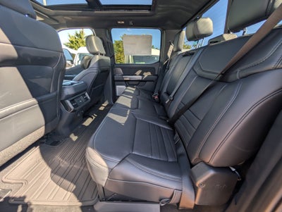 2027 Ford Super Duty F-350 SRW Platinum