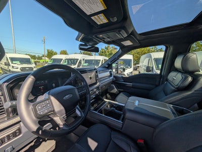2027 Ford Super Duty F-350 SRW Platinum