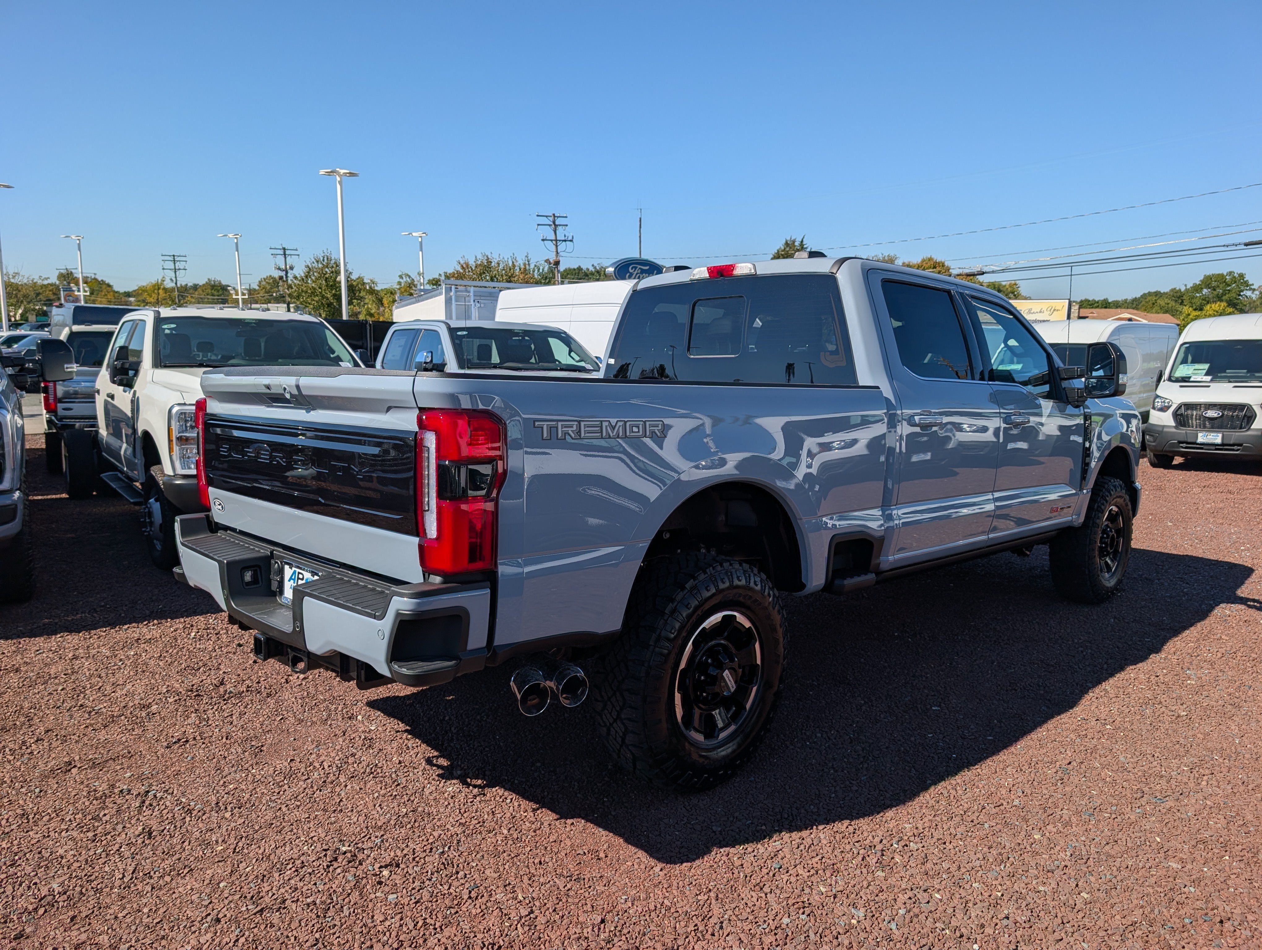 2027 Ford Super Duty F-350 SRW Platinum