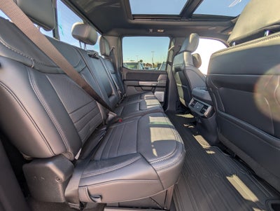 2027 Ford Super Duty F-350 SRW Platinum