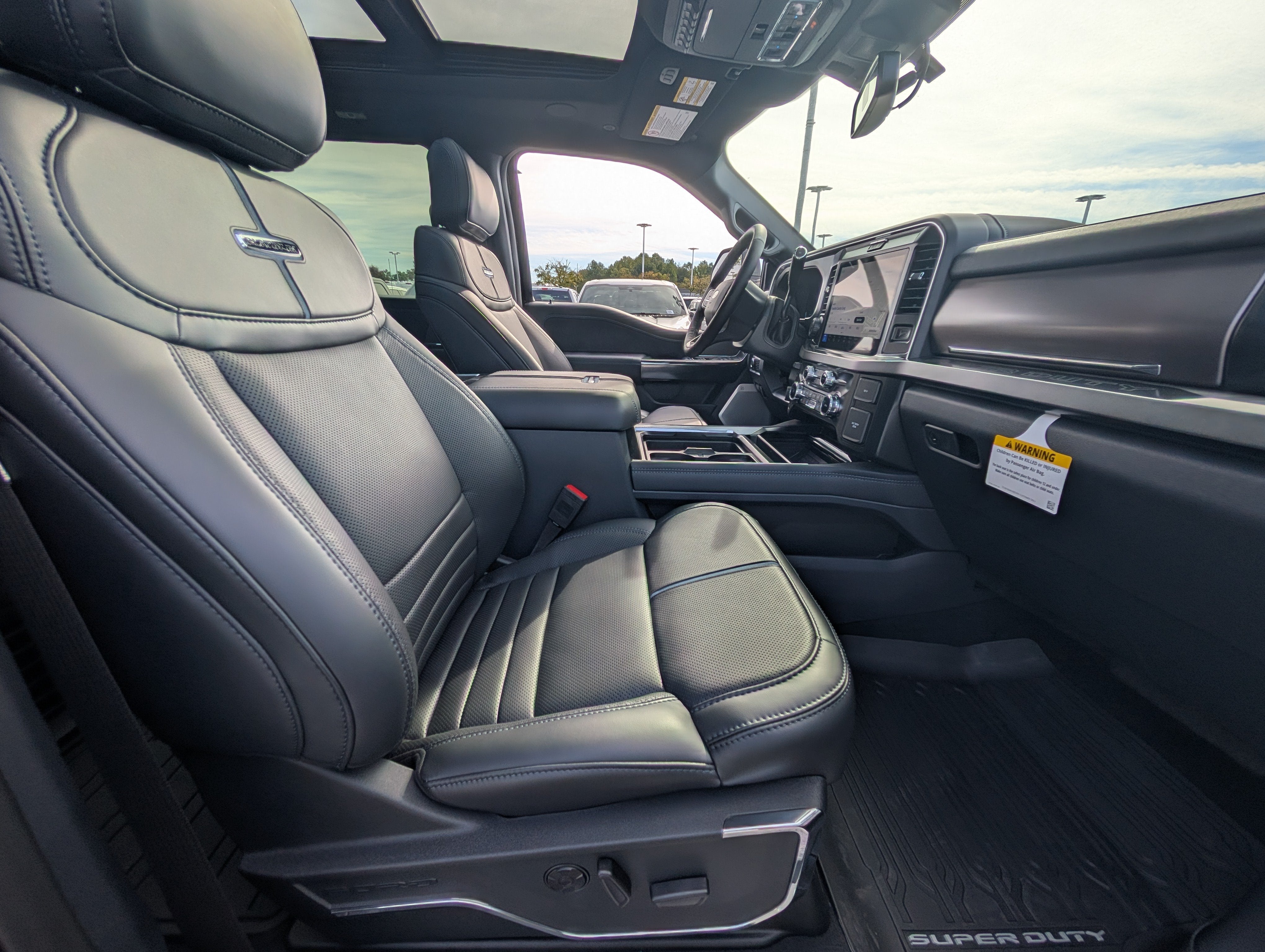 2026 Ford Super Duty F-350 SRW Platinum