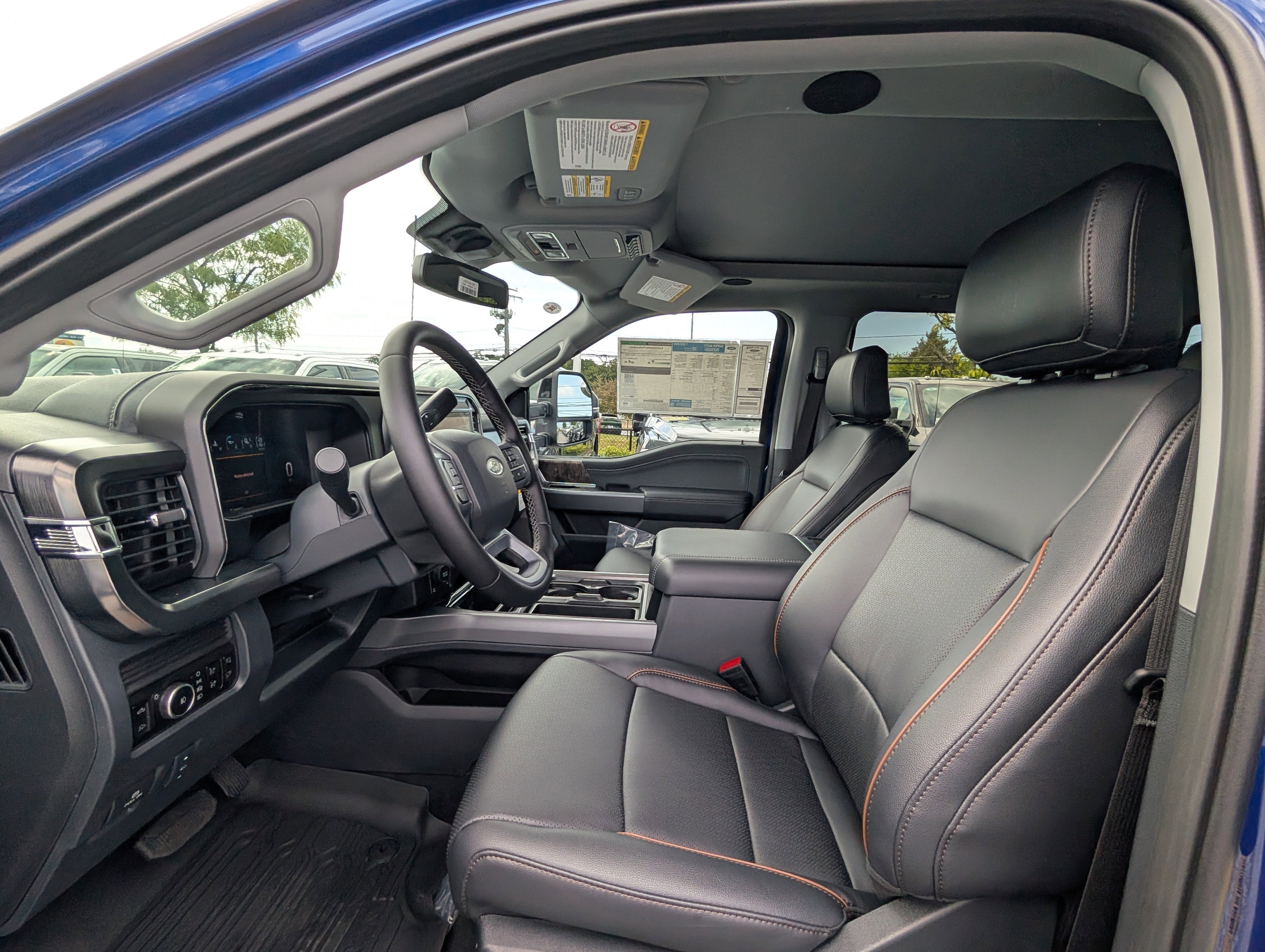 2026 Ford Super Duty F-350 SRW LARIAT