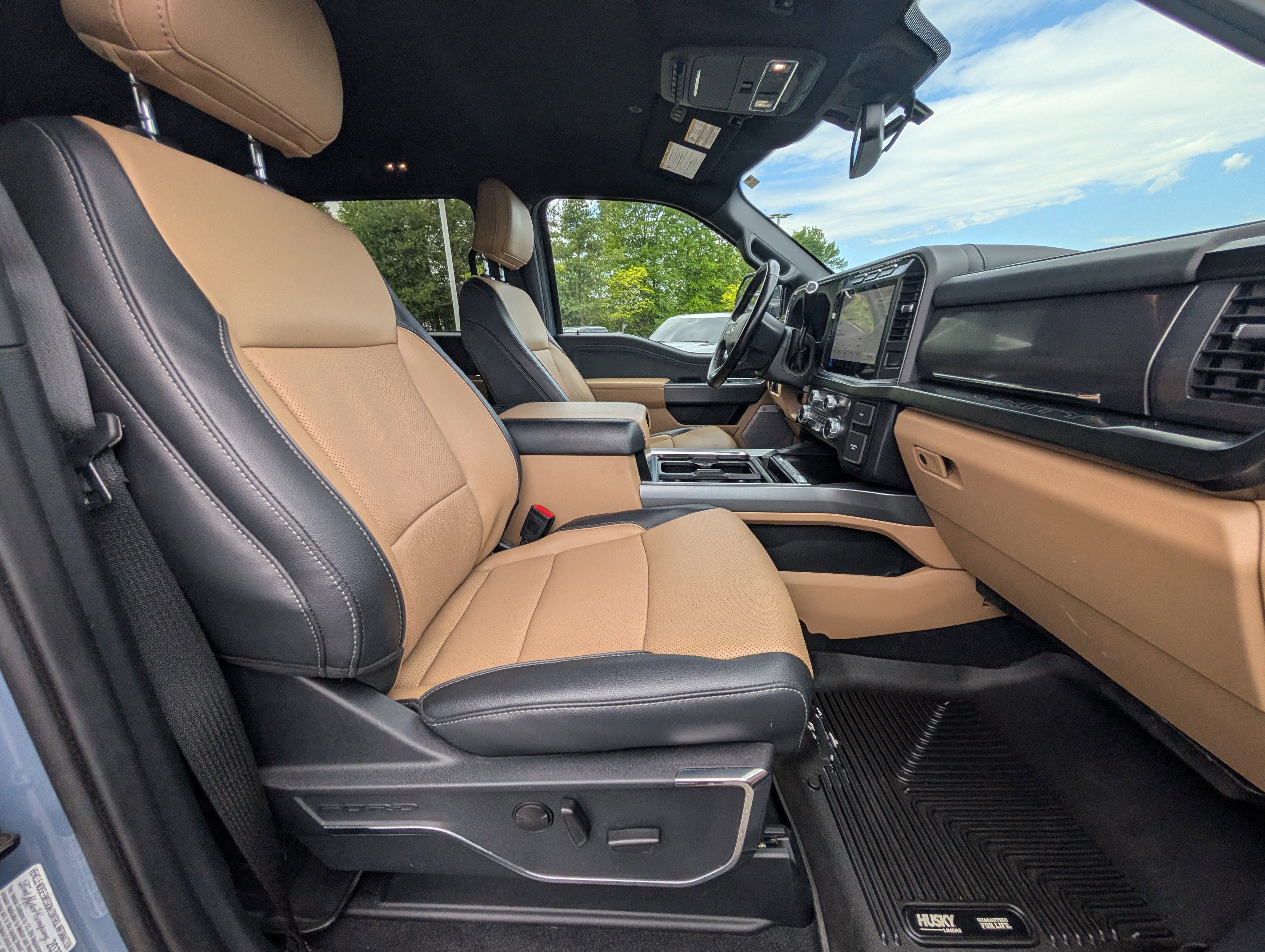 2023 Ford Super Duty F-350 SRW LARIAT