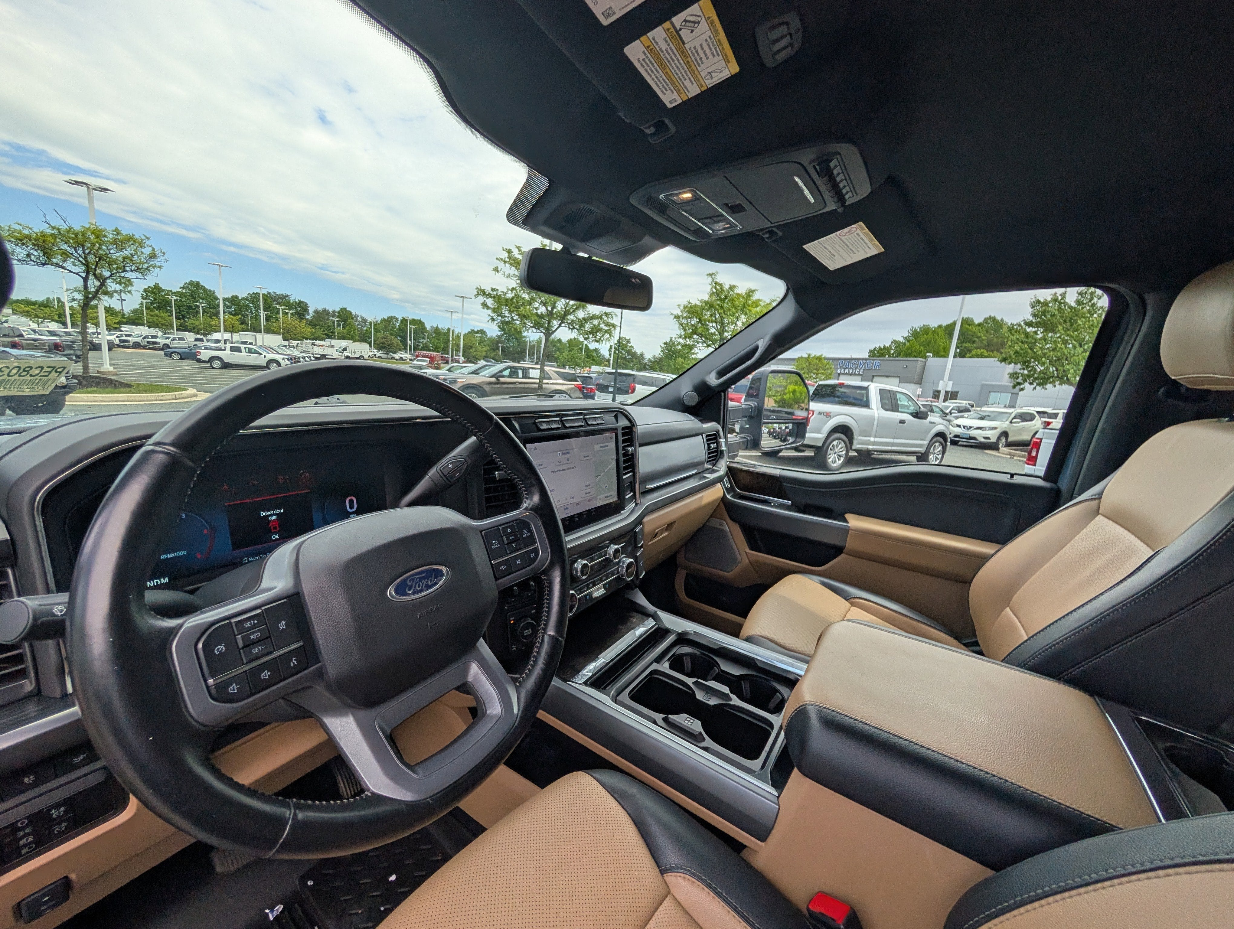 2023 Ford Super Duty F-350 SRW LARIAT