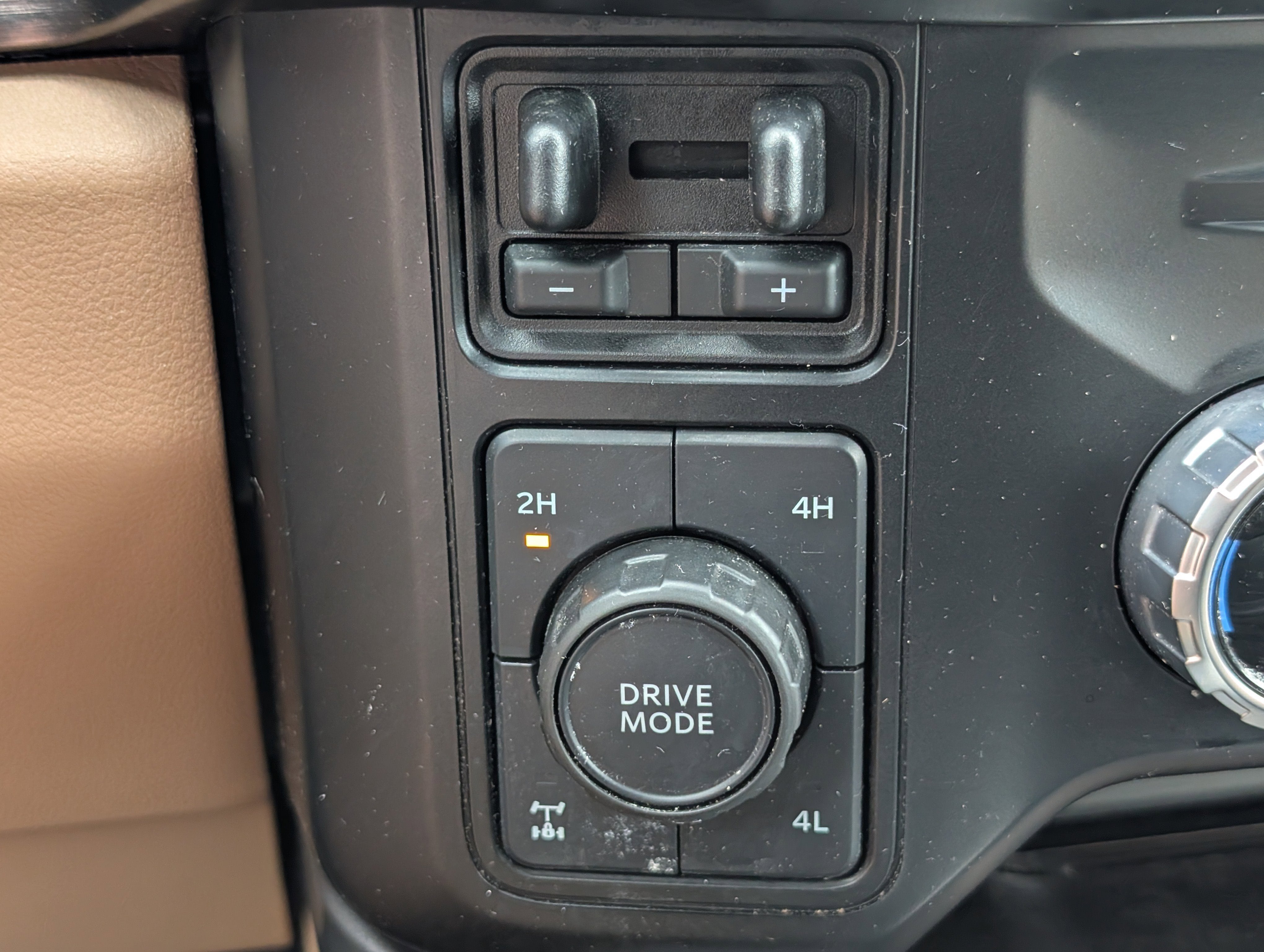 2023 Ford Super Duty F-350 SRW LARIAT