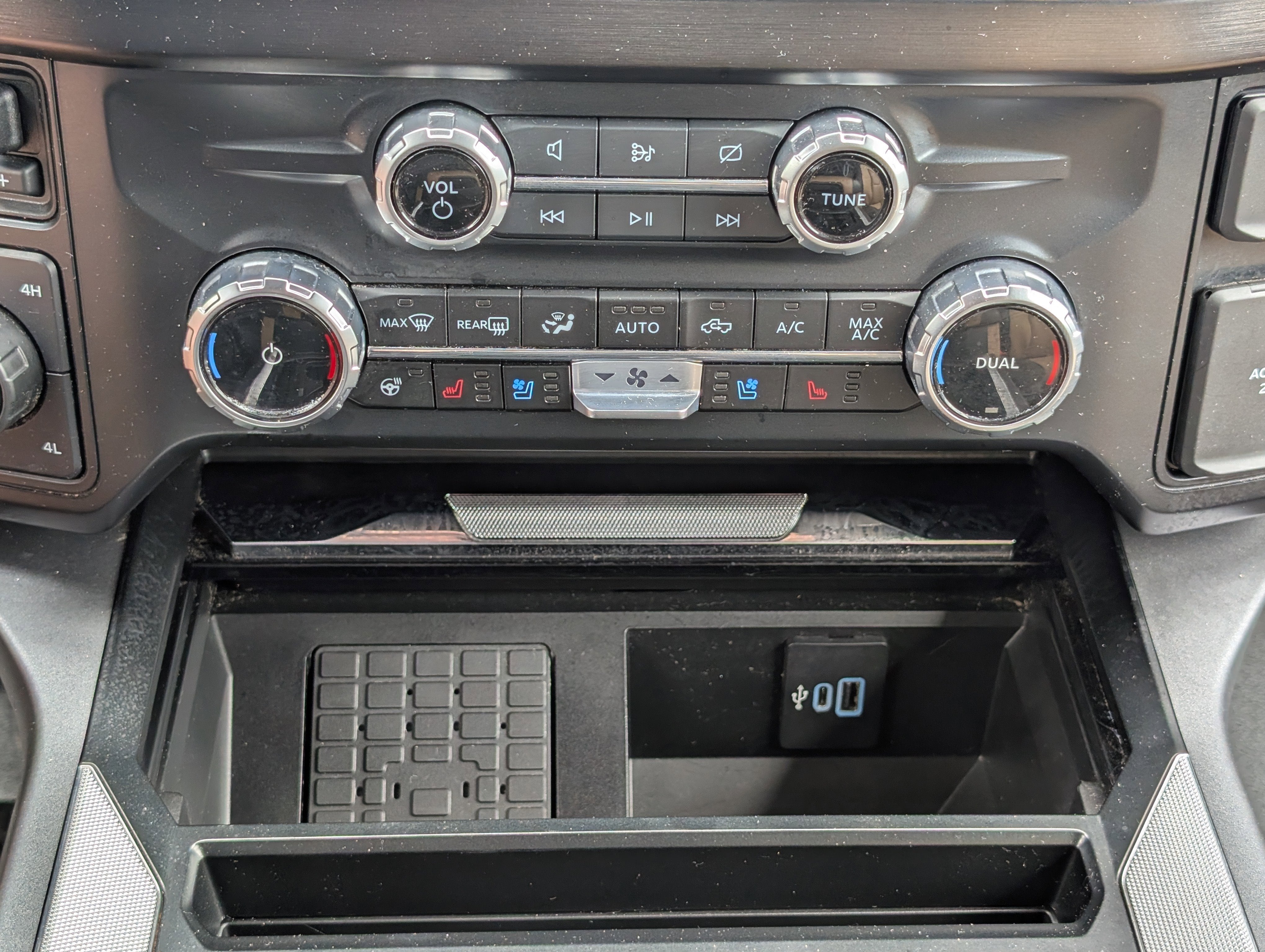 2023 Ford Super Duty F-350 SRW LARIAT