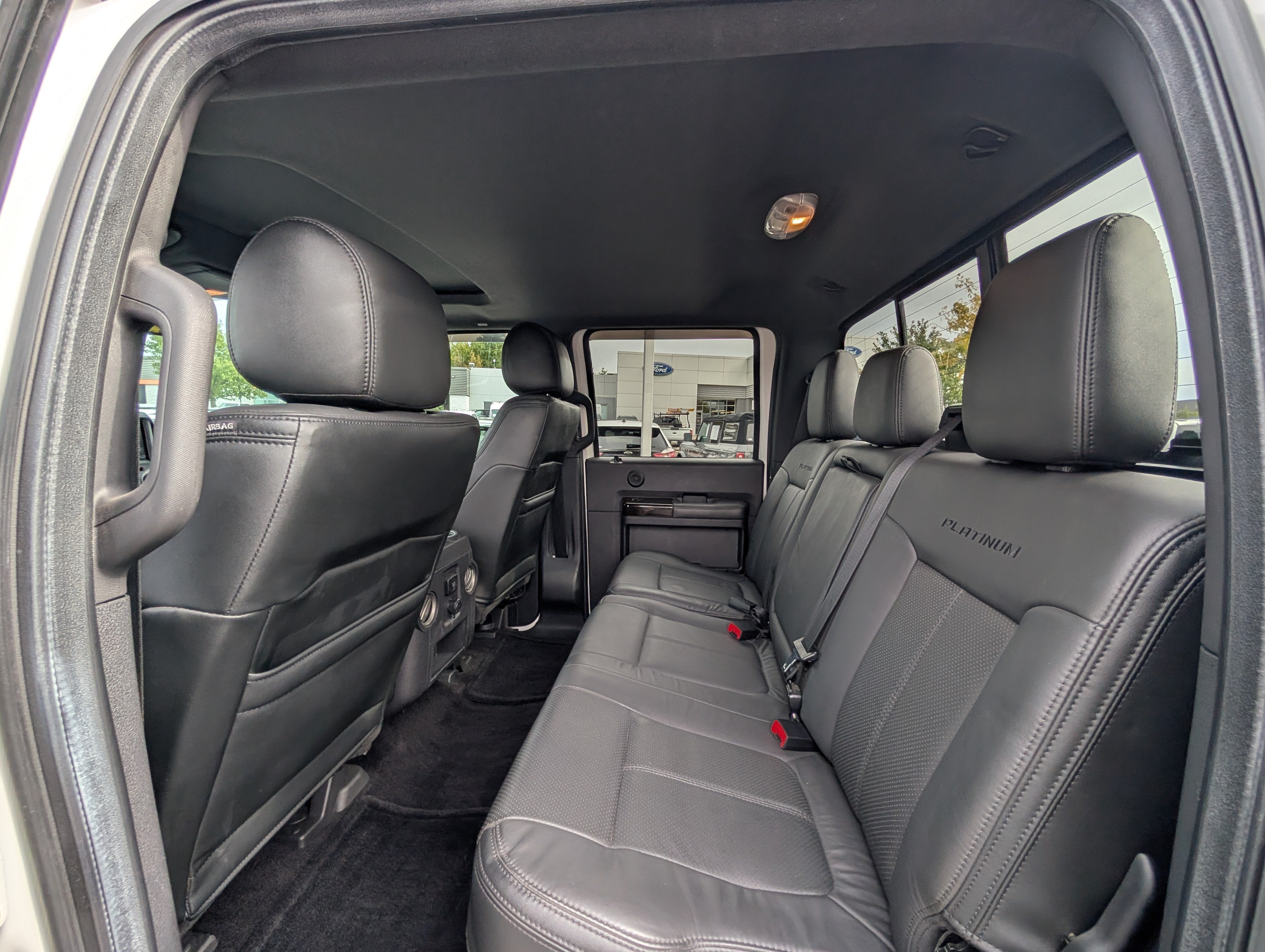 2016 Ford Super Duty F-350 SRW Platinum