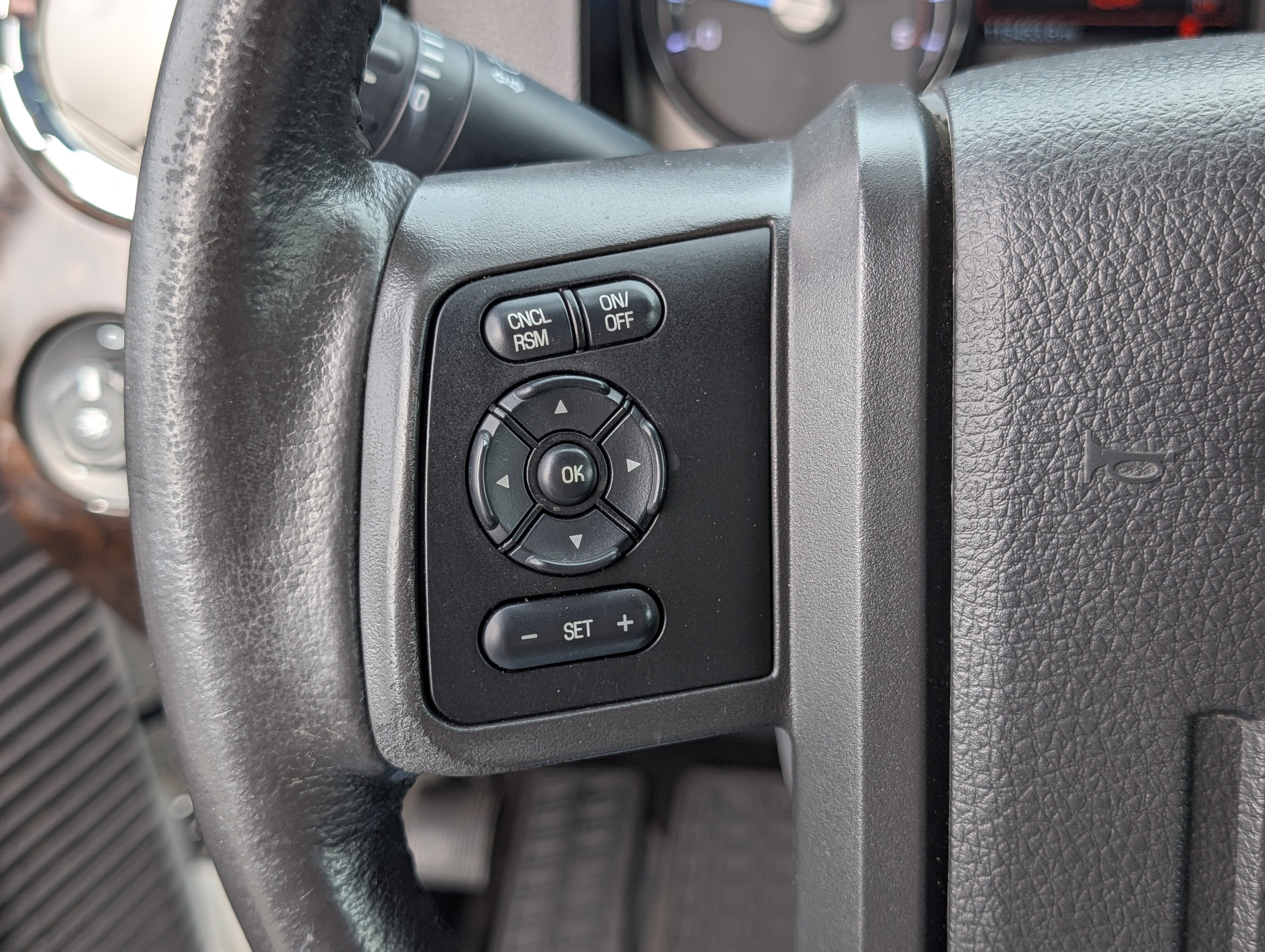 2016 Ford Super Duty F-350 SRW Platinum