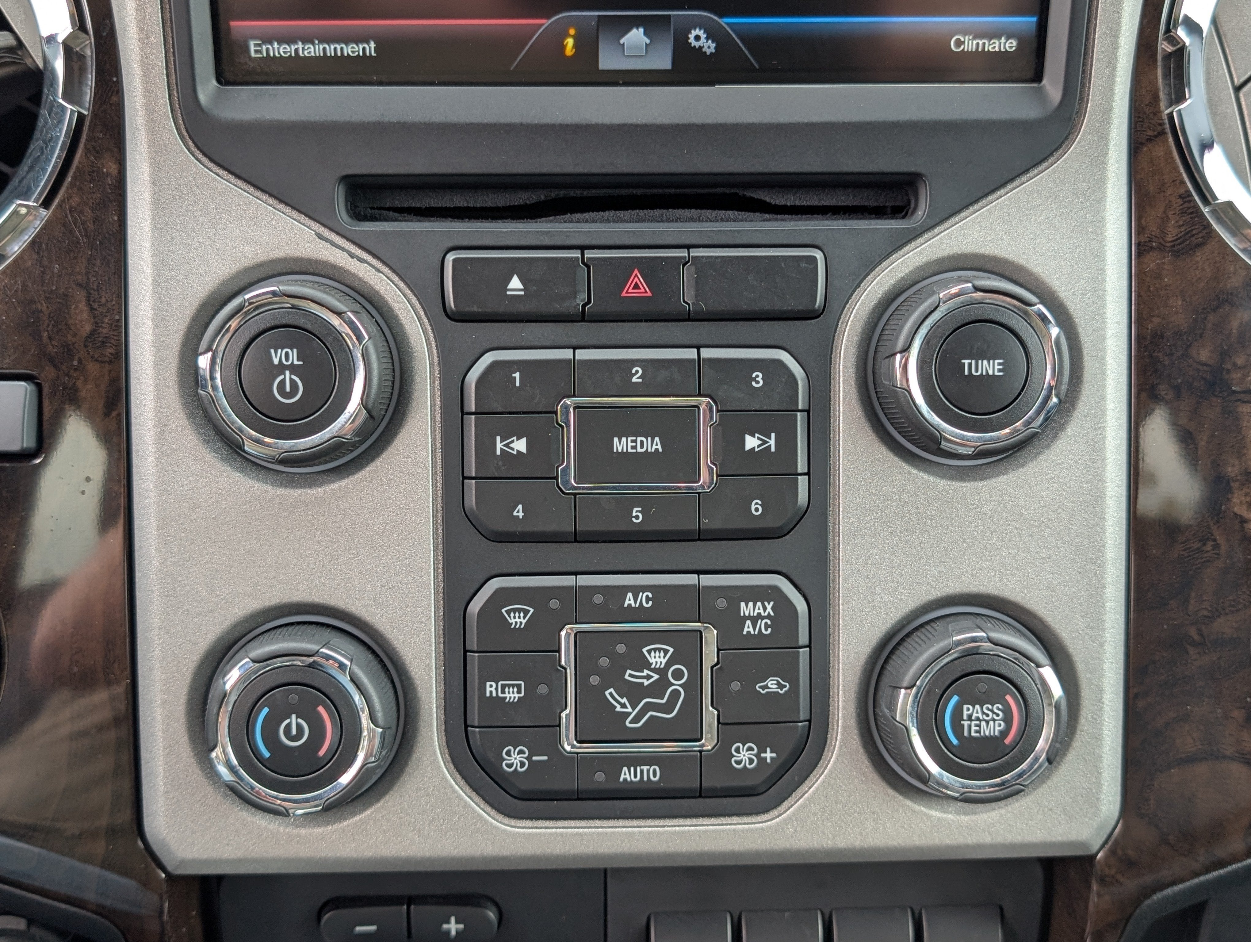 2016 Ford Super Duty F-350 SRW Platinum