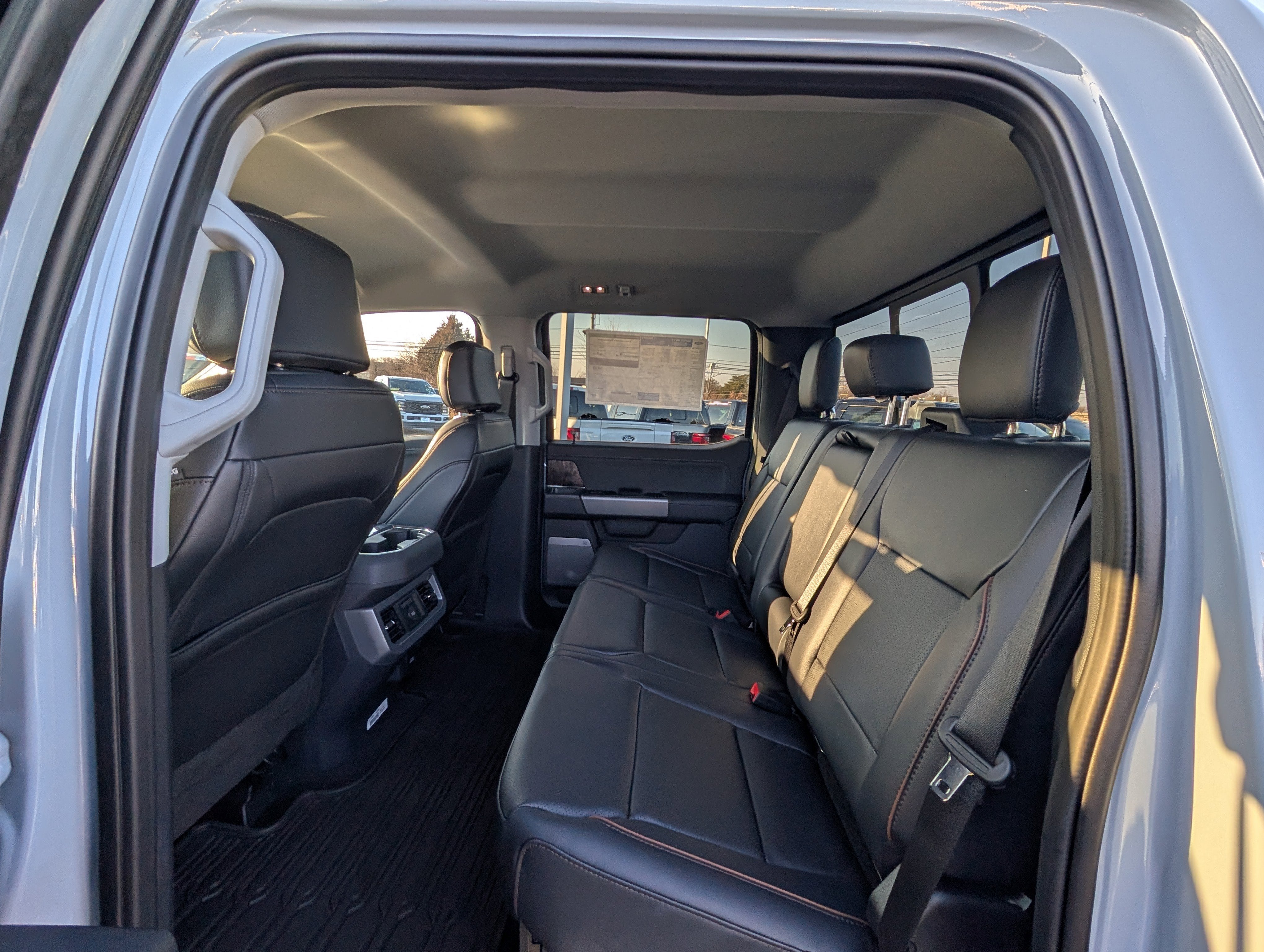 2026 Ford Super Duty F-350 SRW LARIAT