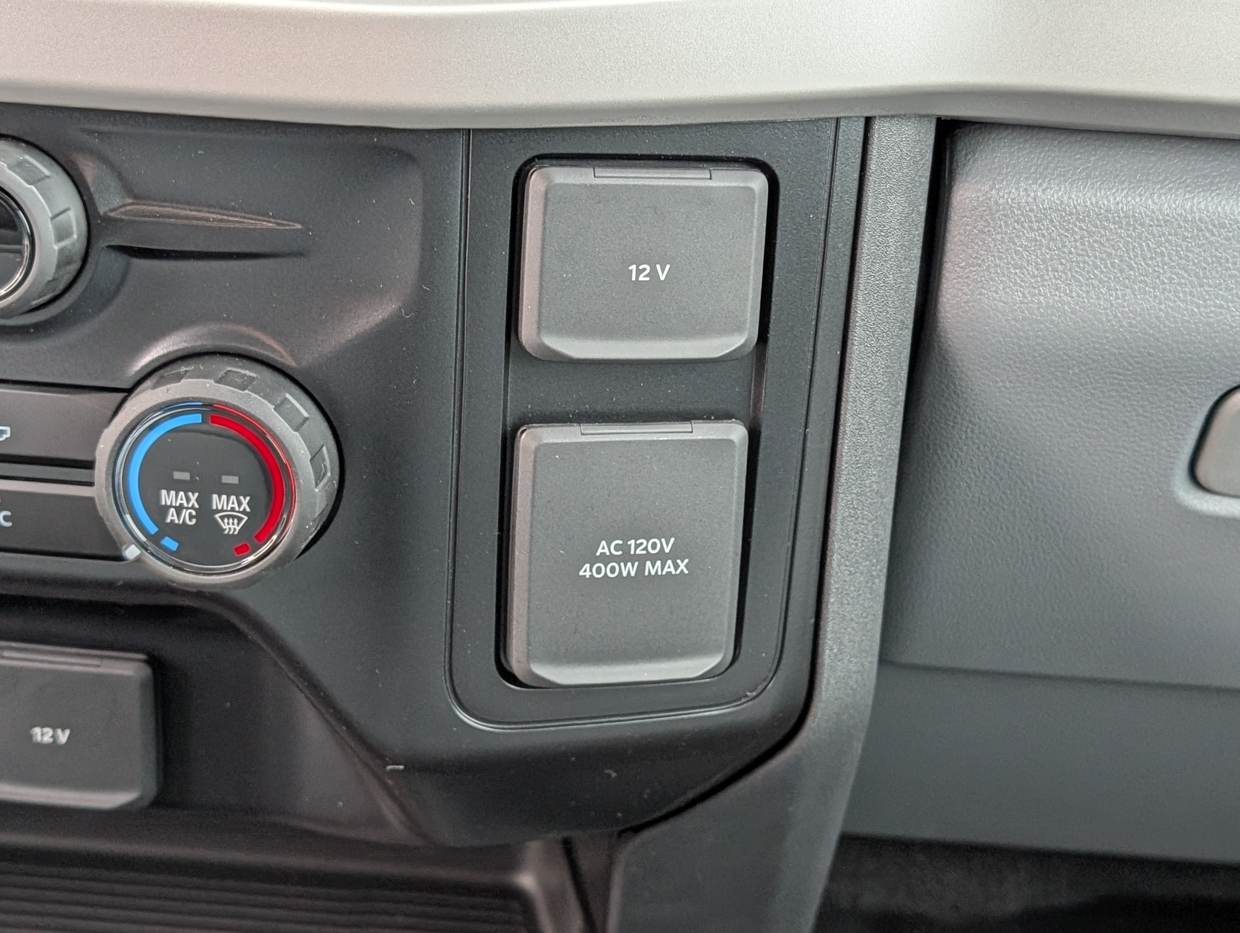 2027 Ford Super Duty F-350 DRW XL