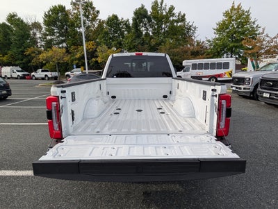 2027 Ford Super Duty F-350 DRW Platinum
