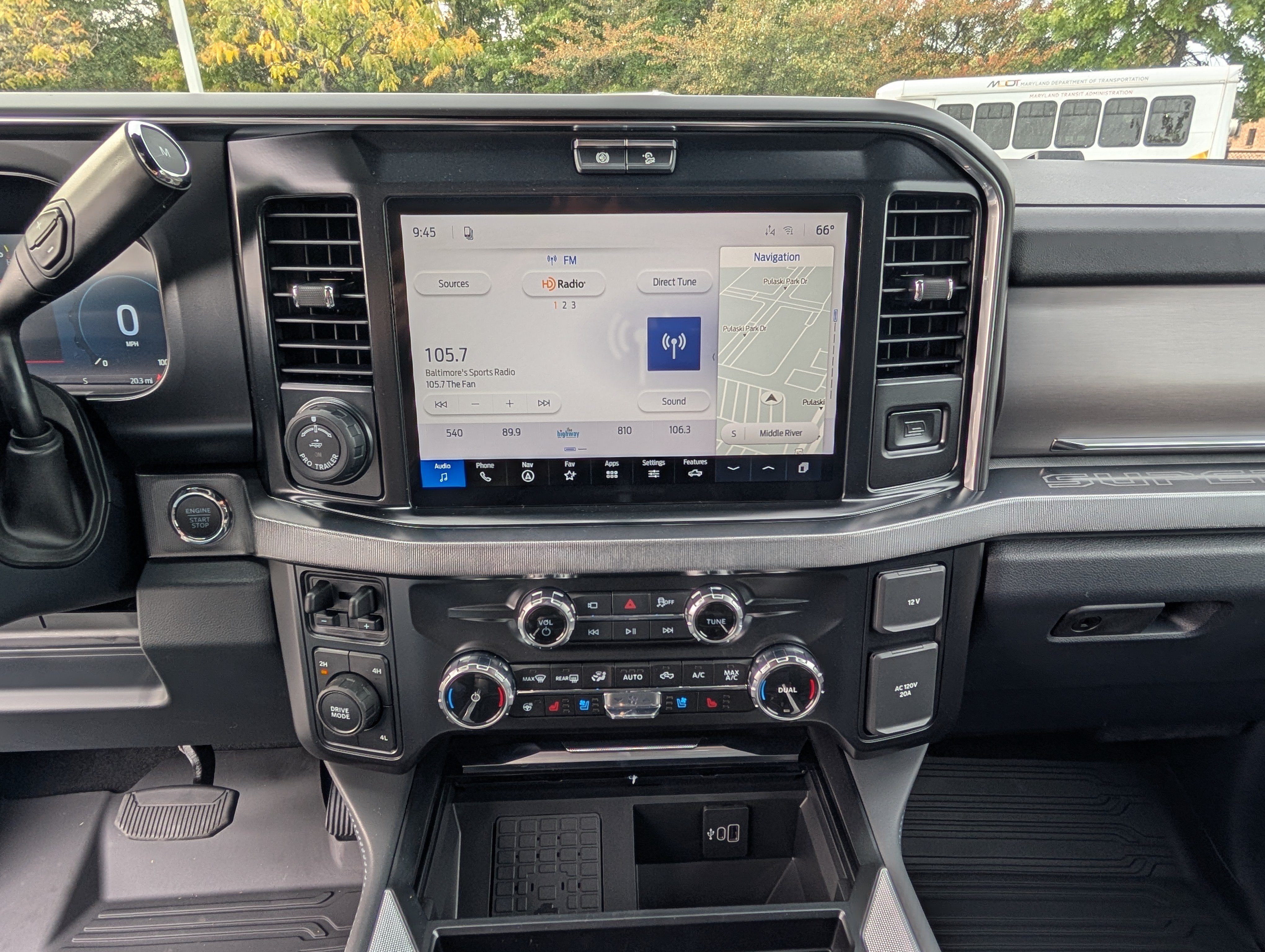 2027 Ford Super Duty F-350 DRW Platinum