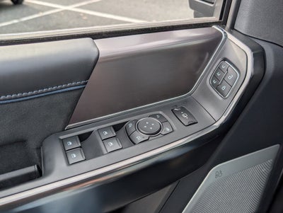 2027 Ford Super Duty F-350 DRW Platinum