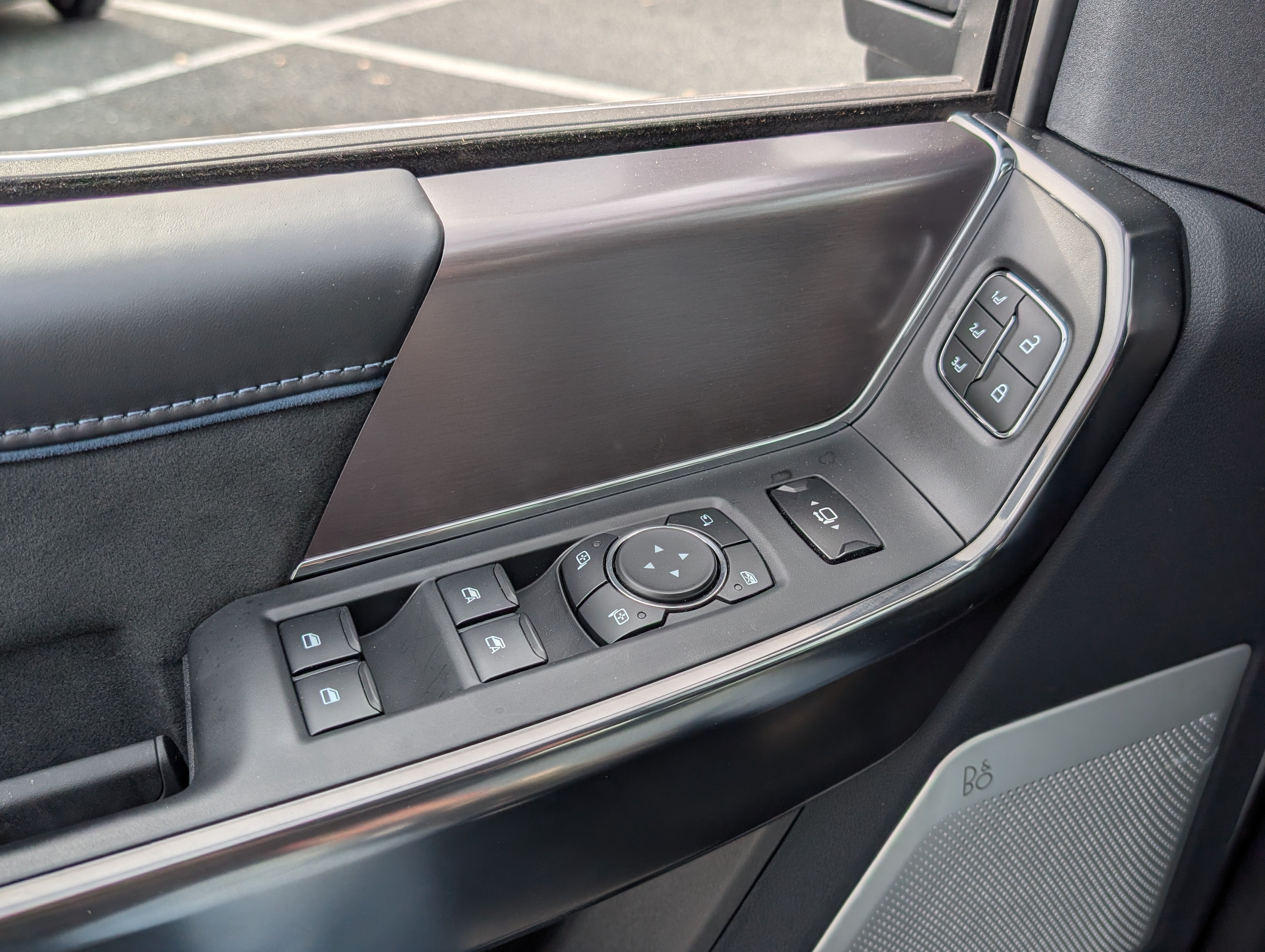 2027 Ford Super Duty F-350 DRW Platinum