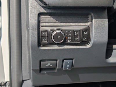 2027 Ford Super Duty F-350 DRW LARIAT