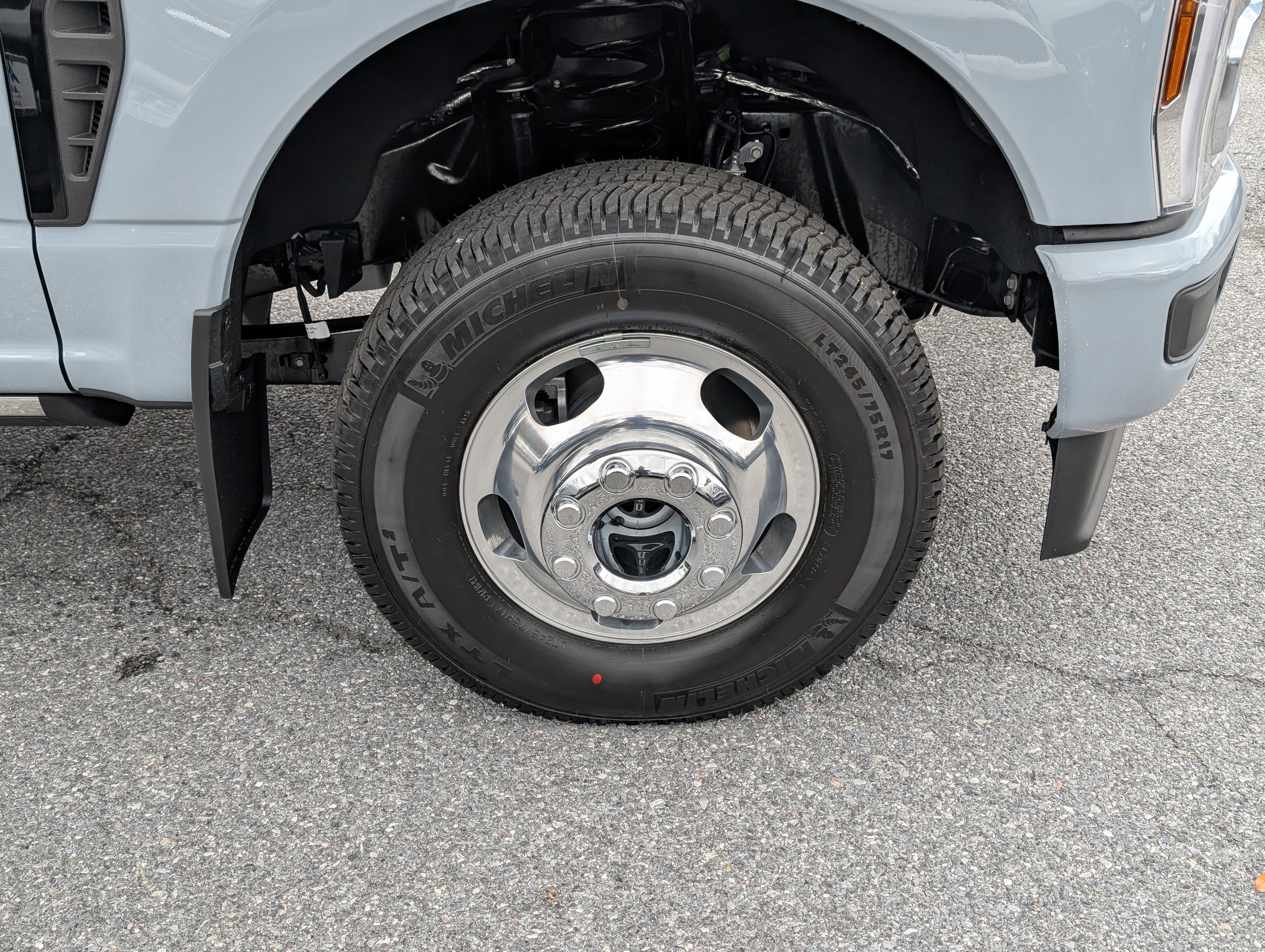 2026 Ford Super Duty F-350 DRW Platinum