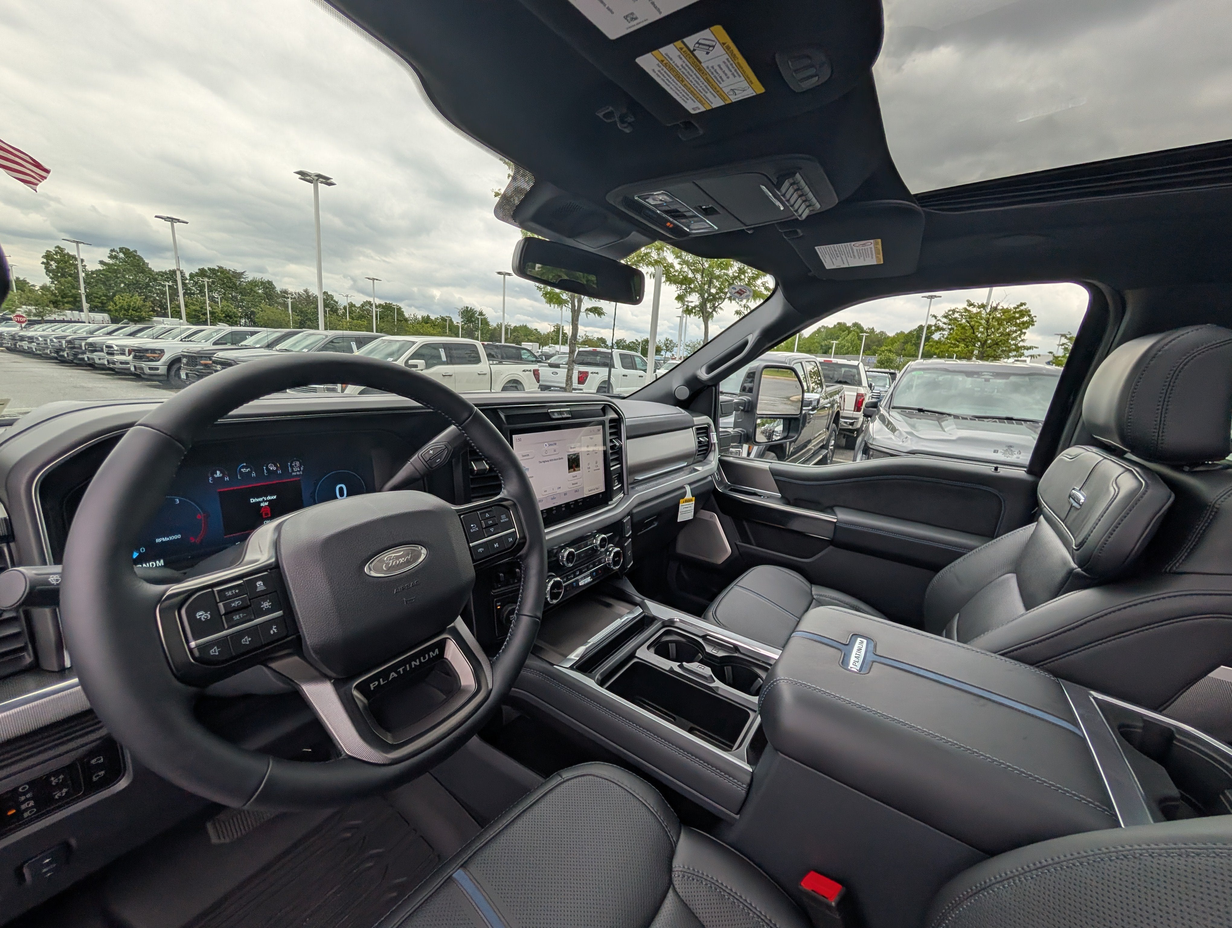 2026 Ford Super Duty F-350 DRW Platinum