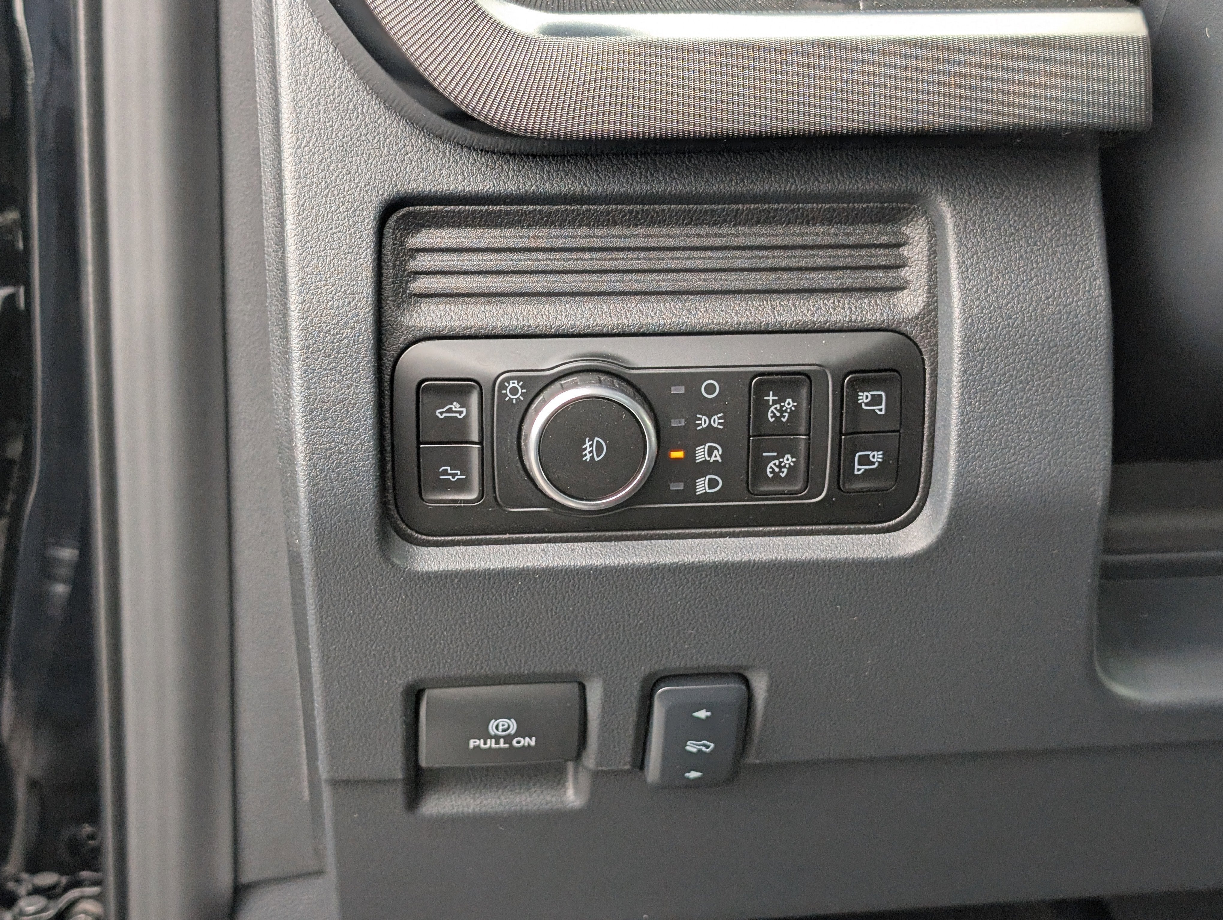 2026 Ford Super Duty F-350 DRW Platinum