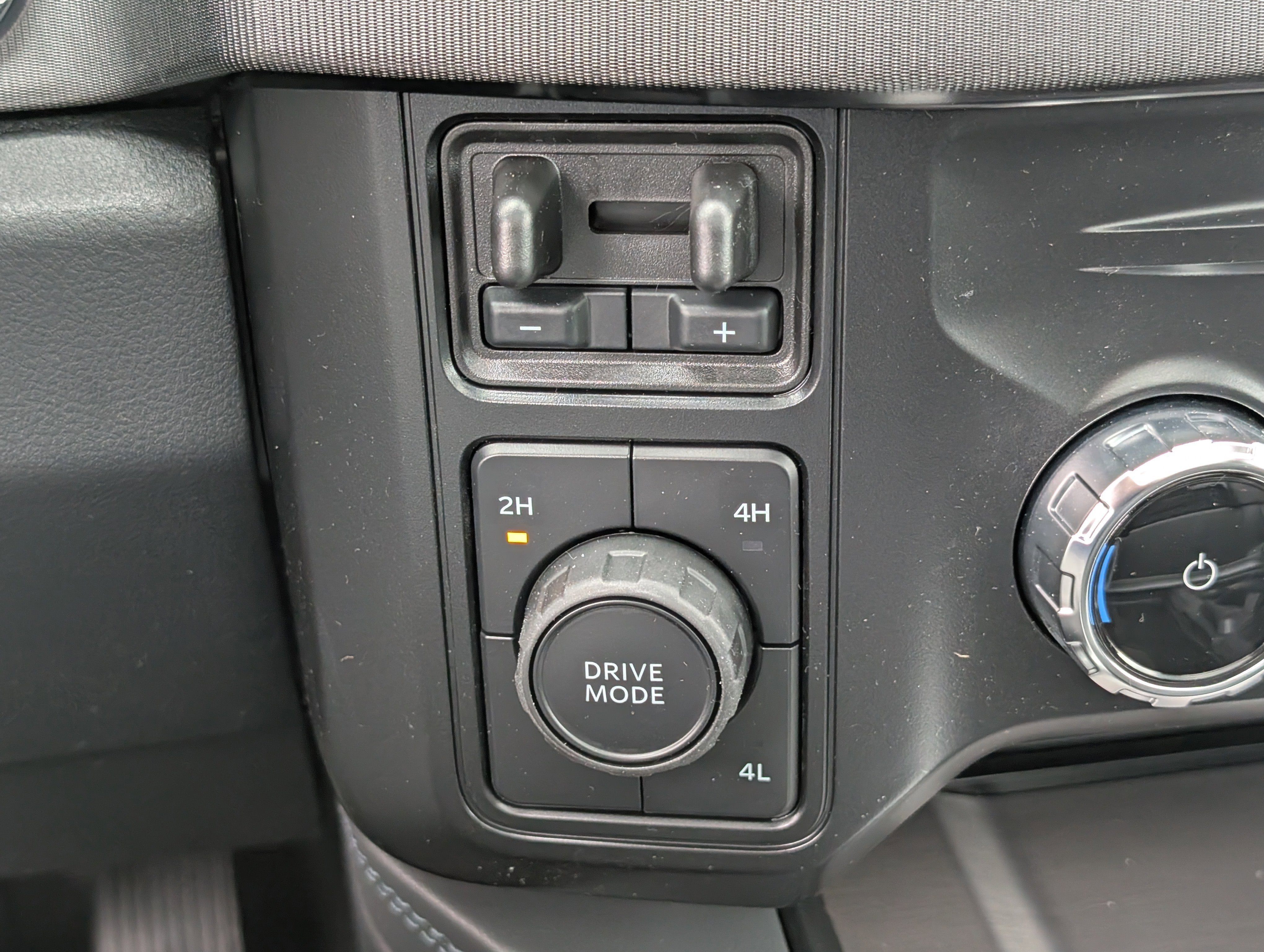 2026 Ford Super Duty F-350 DRW Platinum