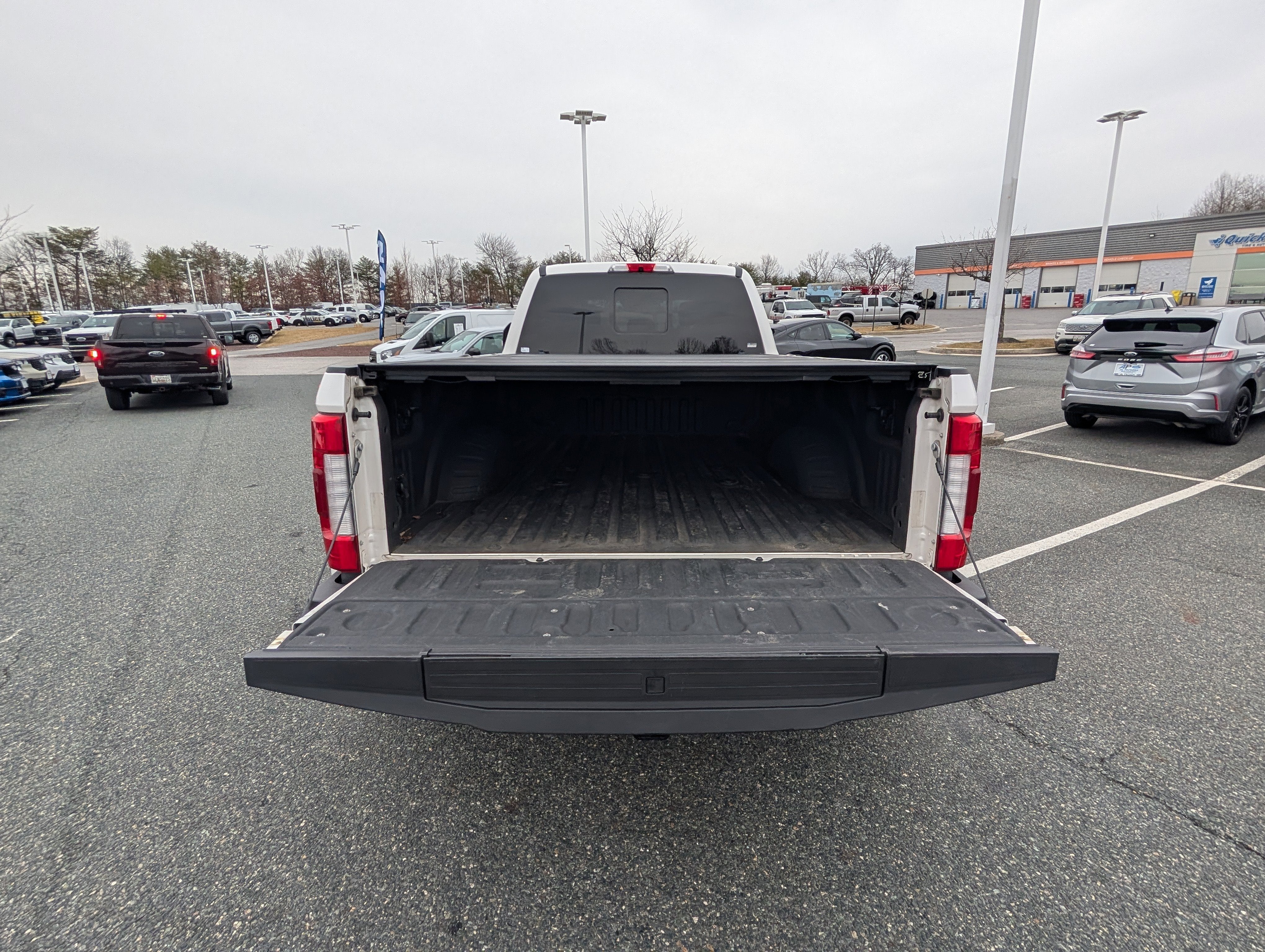 2019 Ford Super Duty F-350 DRW LARIAT