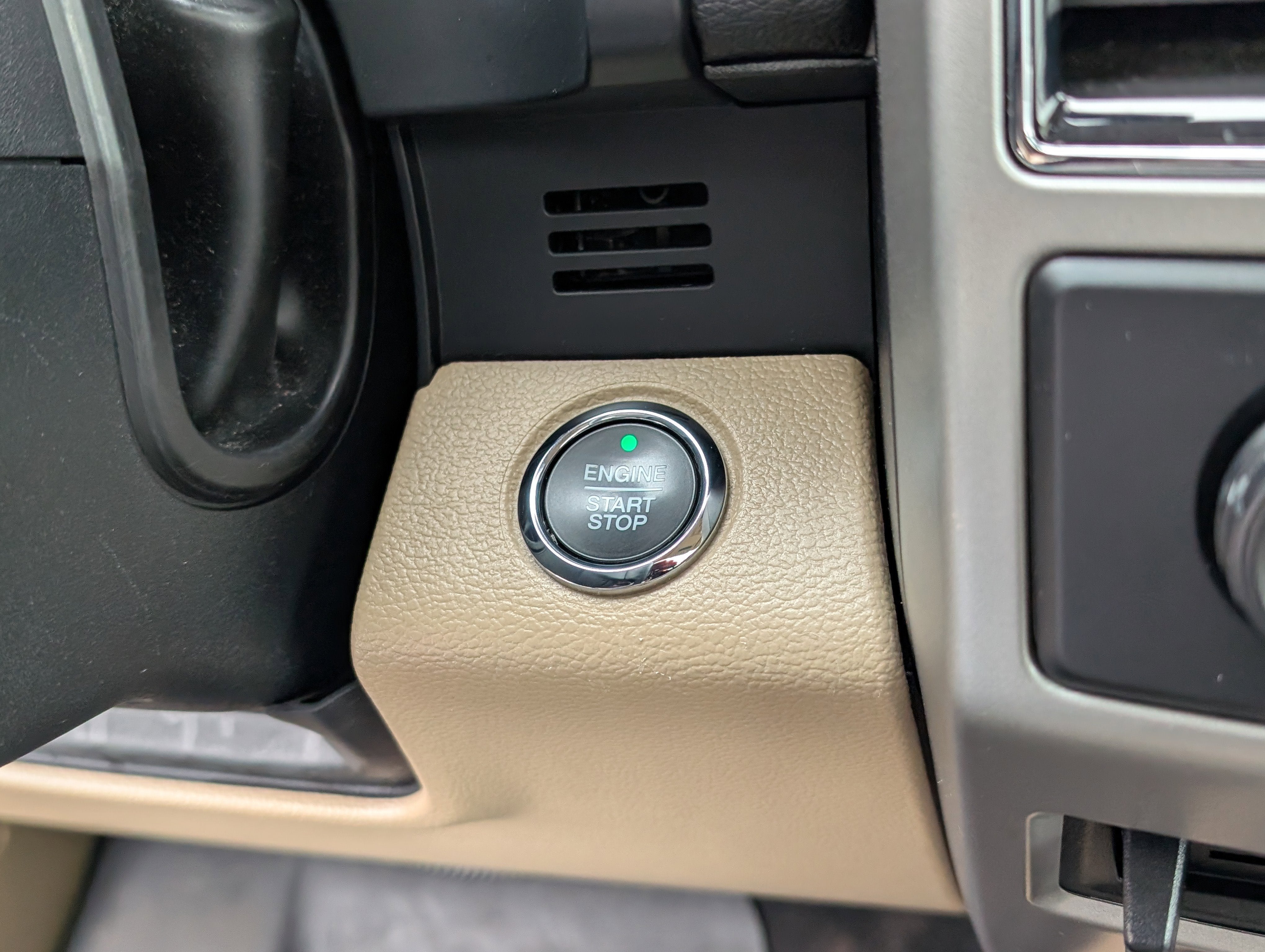 2019 Ford Super Duty F-350 DRW LARIAT