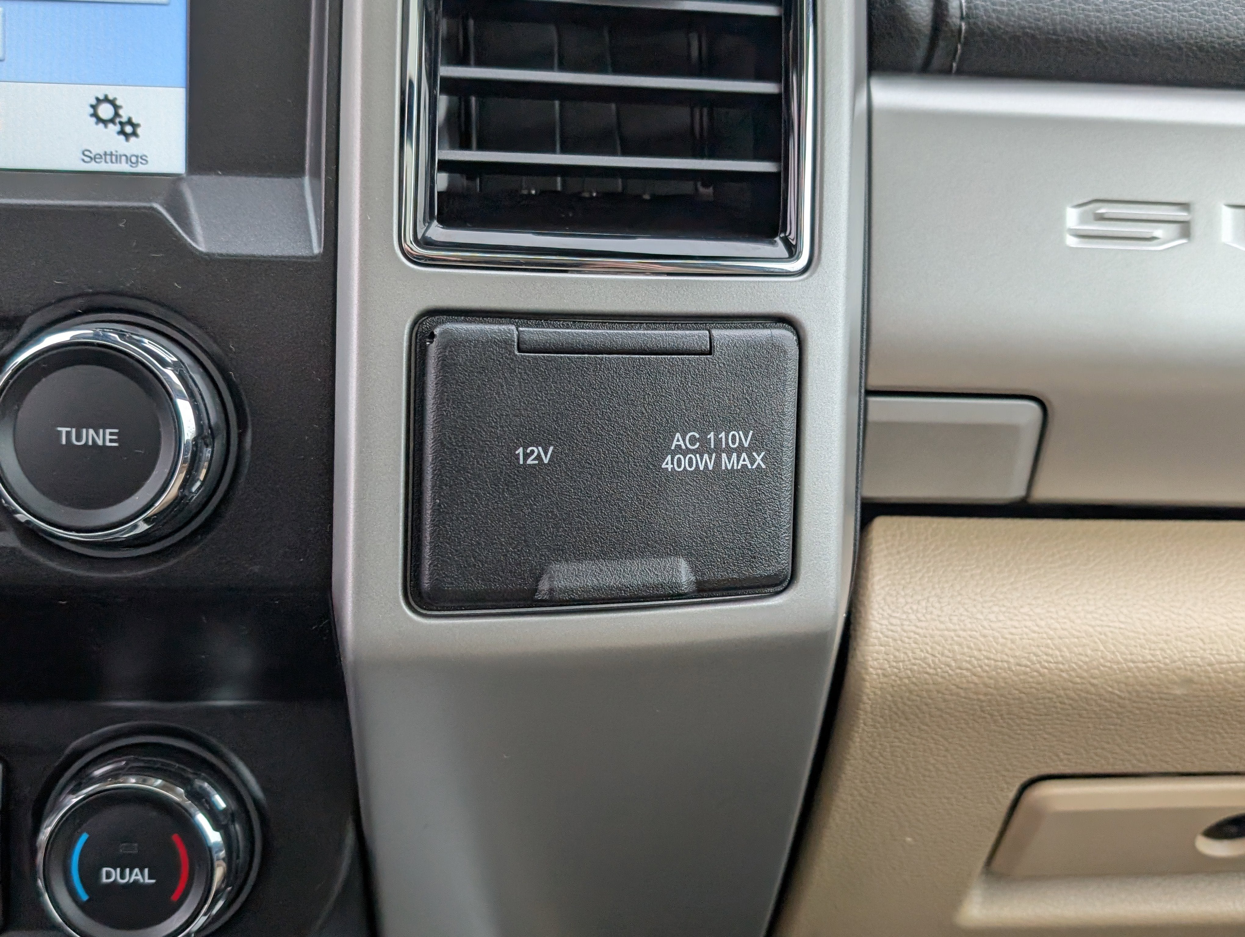 2019 Ford Super Duty F-350 DRW LARIAT