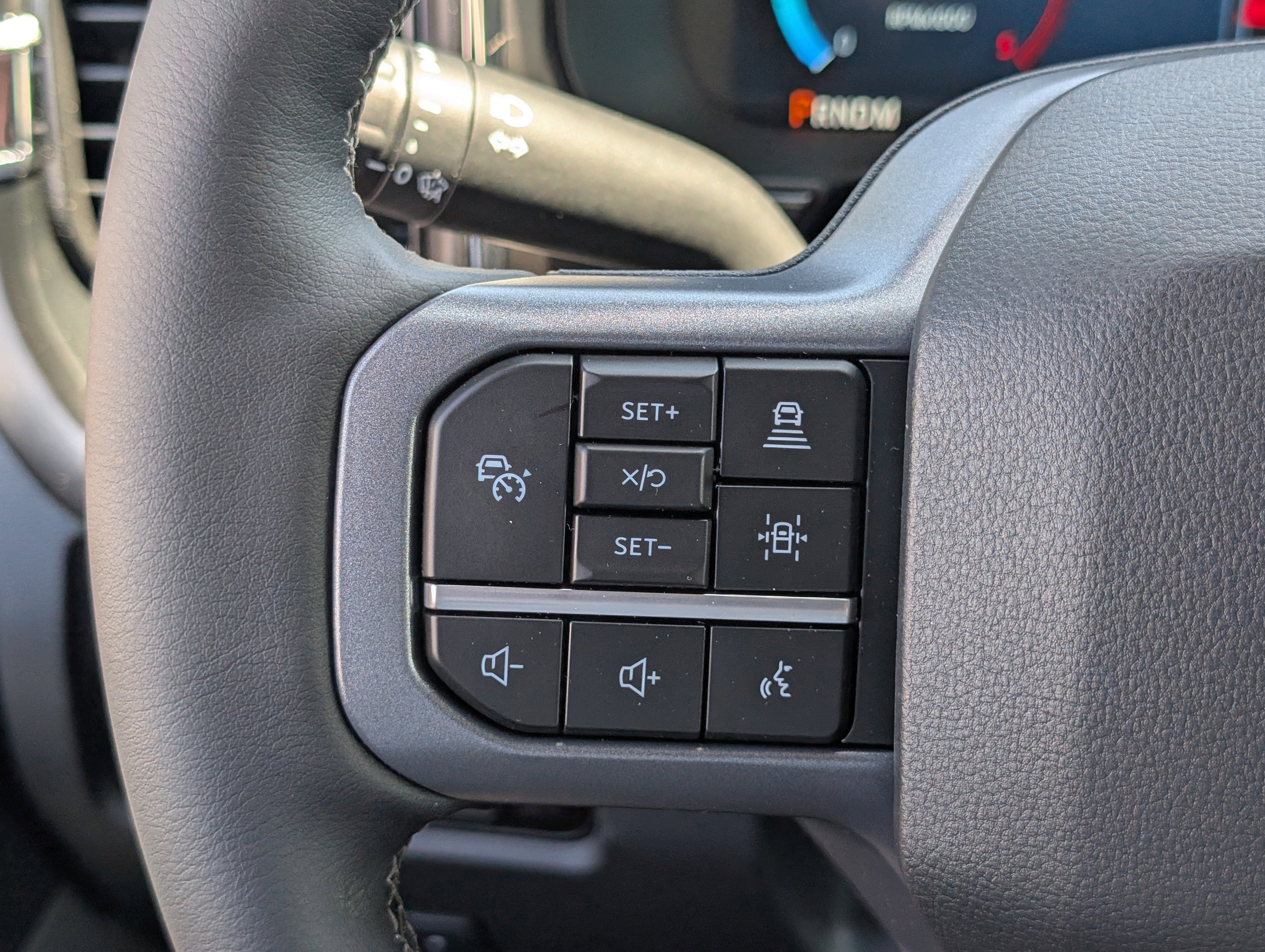 2026 Ford Super Duty F-350 DRW LARIAT