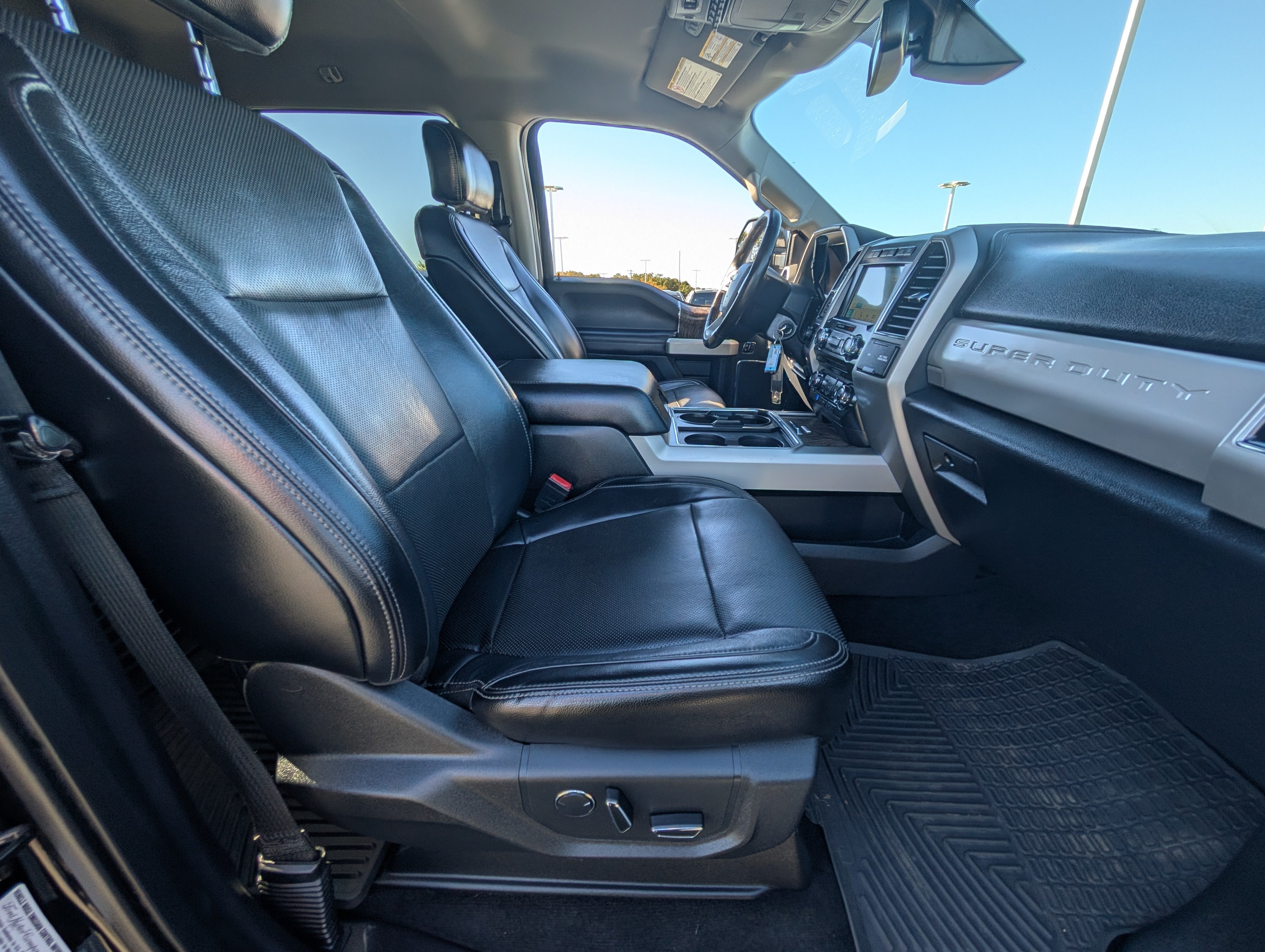 2018 Ford Super Duty F-350 DRW LARIAT