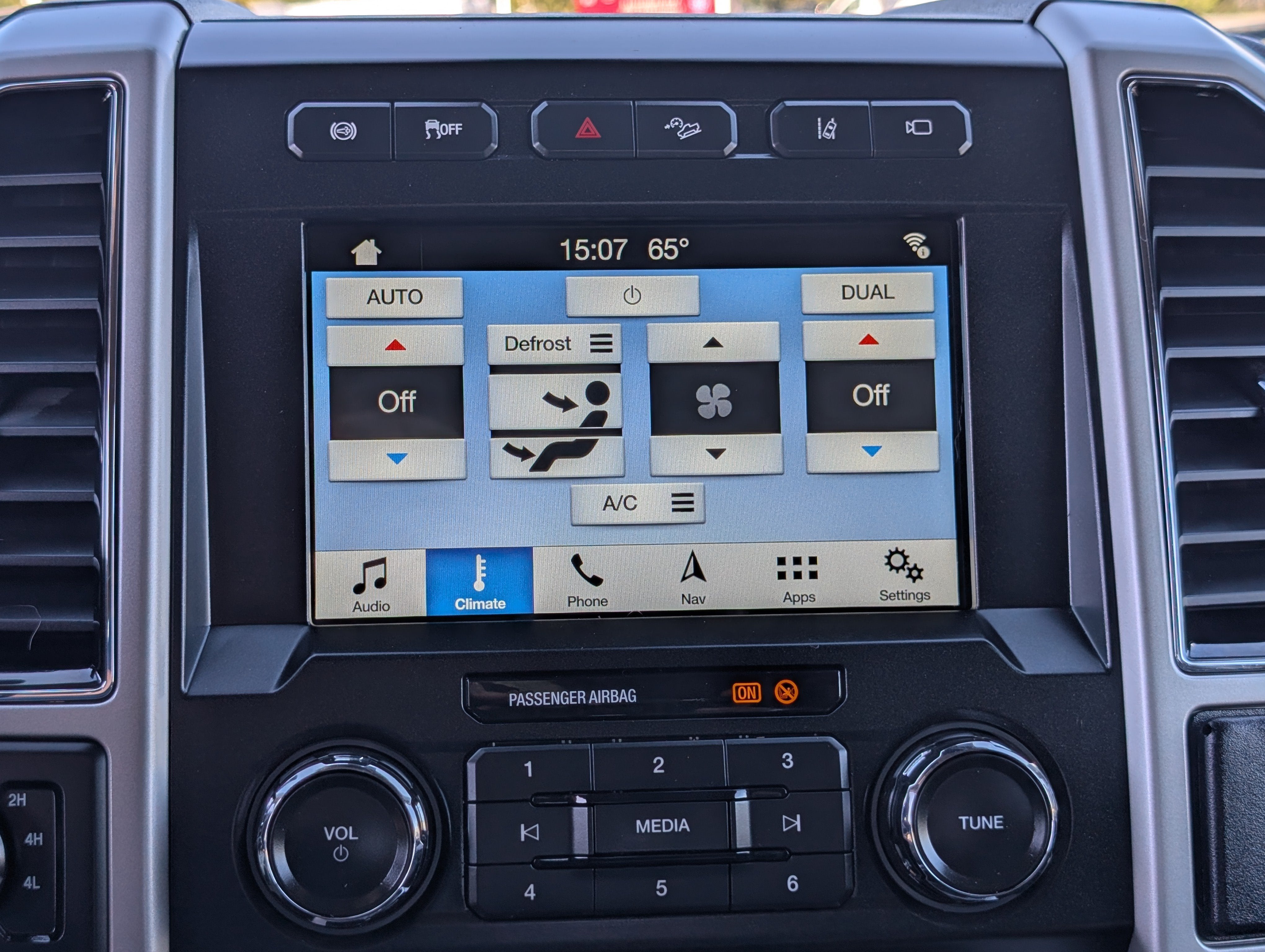2018 Ford Super Duty F-350 DRW LARIAT