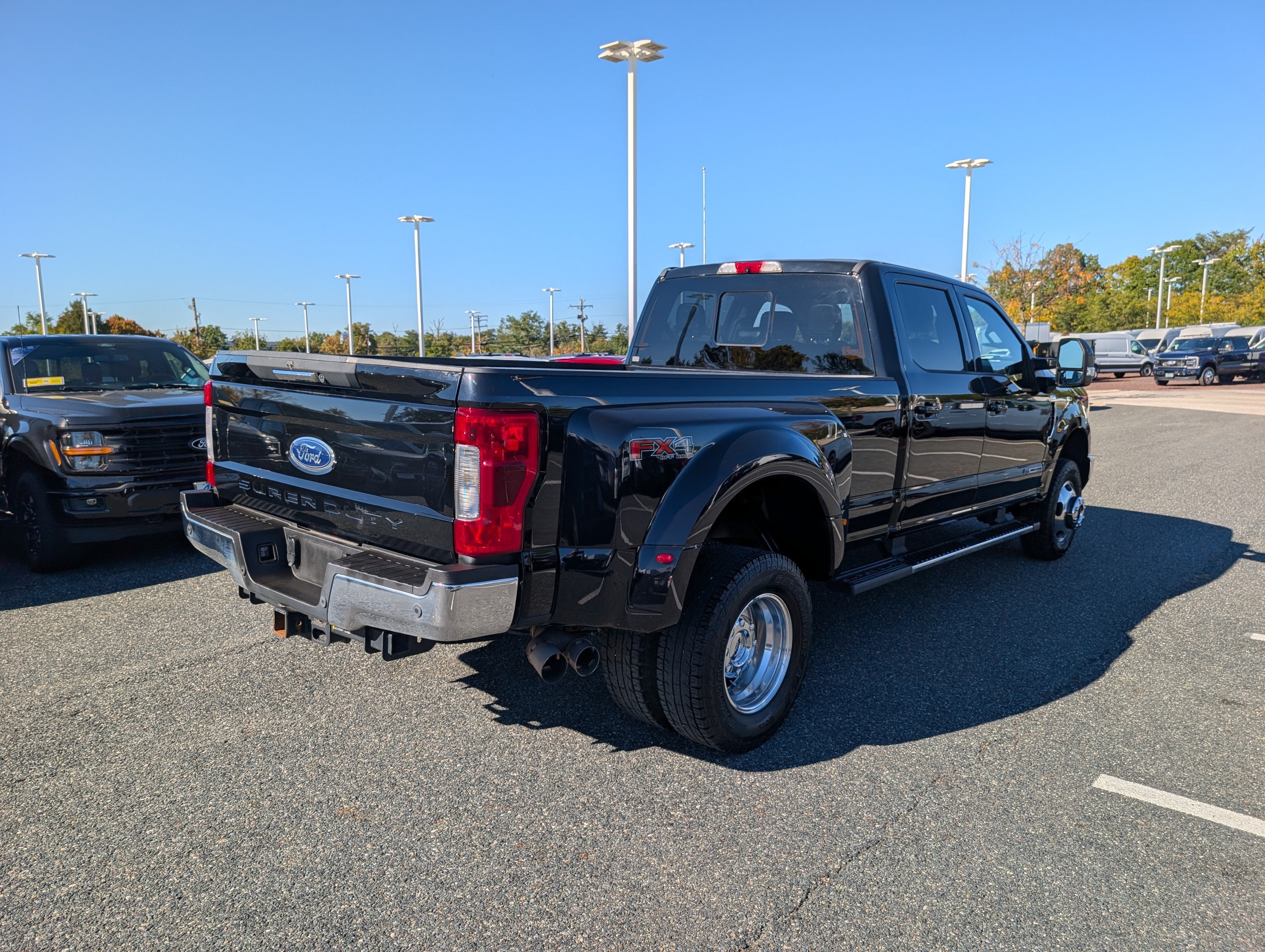 2018 Ford Super Duty F-350 DRW LARIAT