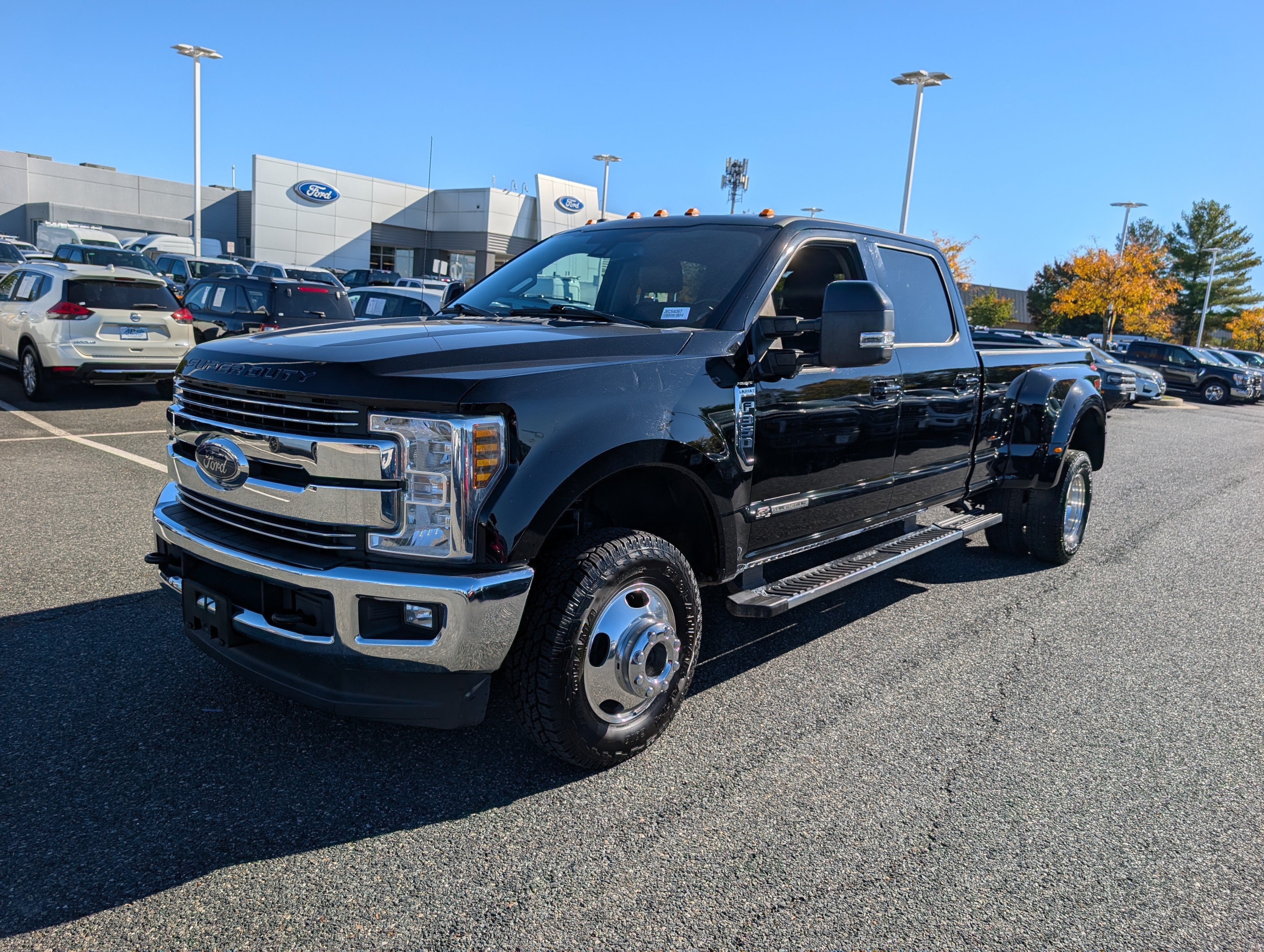 2018 Ford Super Duty F-350 DRW LARIAT