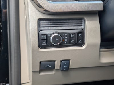 2027 Ford Super Duty F-450 DRW Platinum