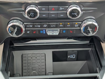 2026 Ford Super Duty F-450 DRW Platinum