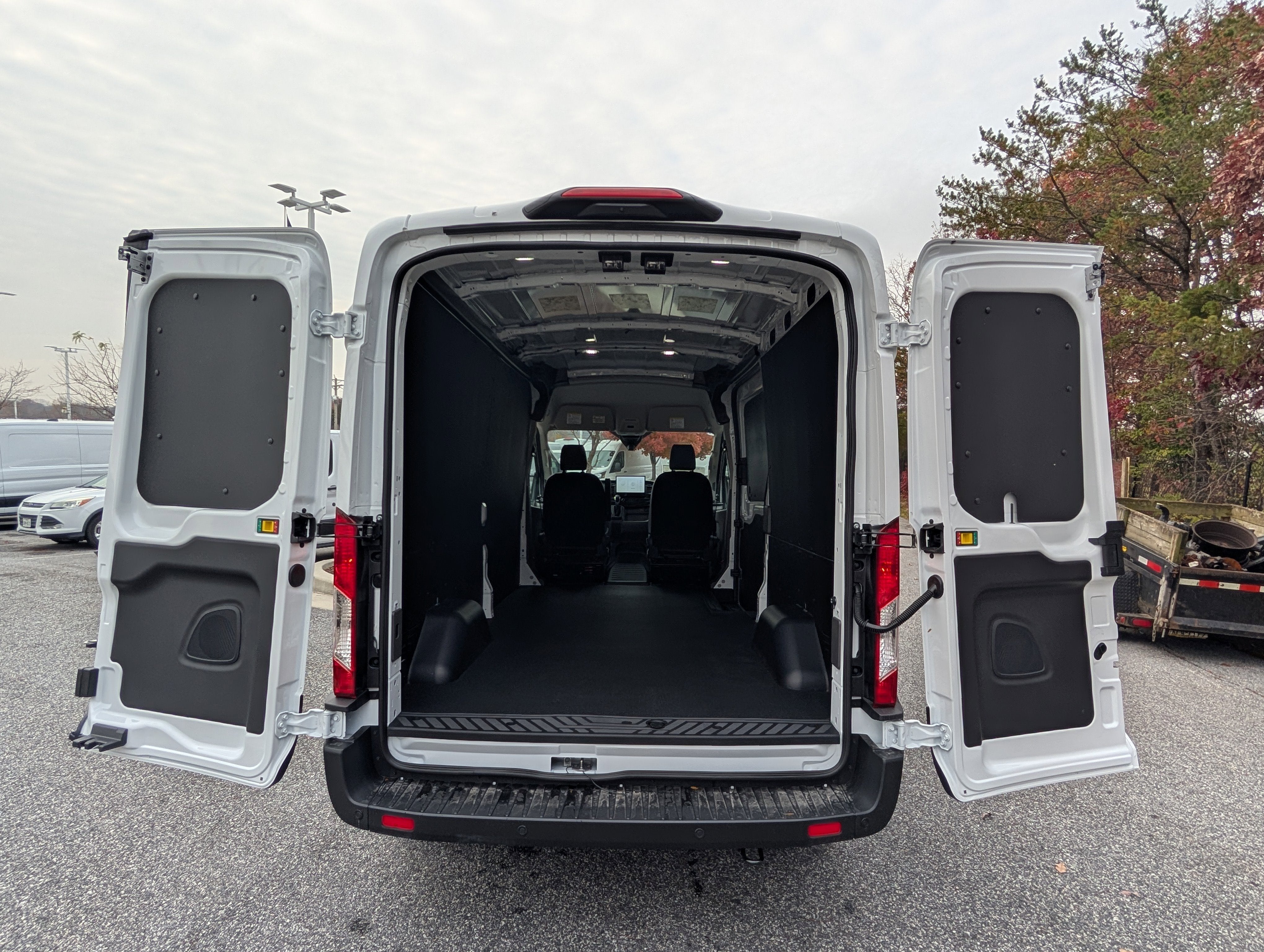 2026 Ford Transit Cargo Van Base