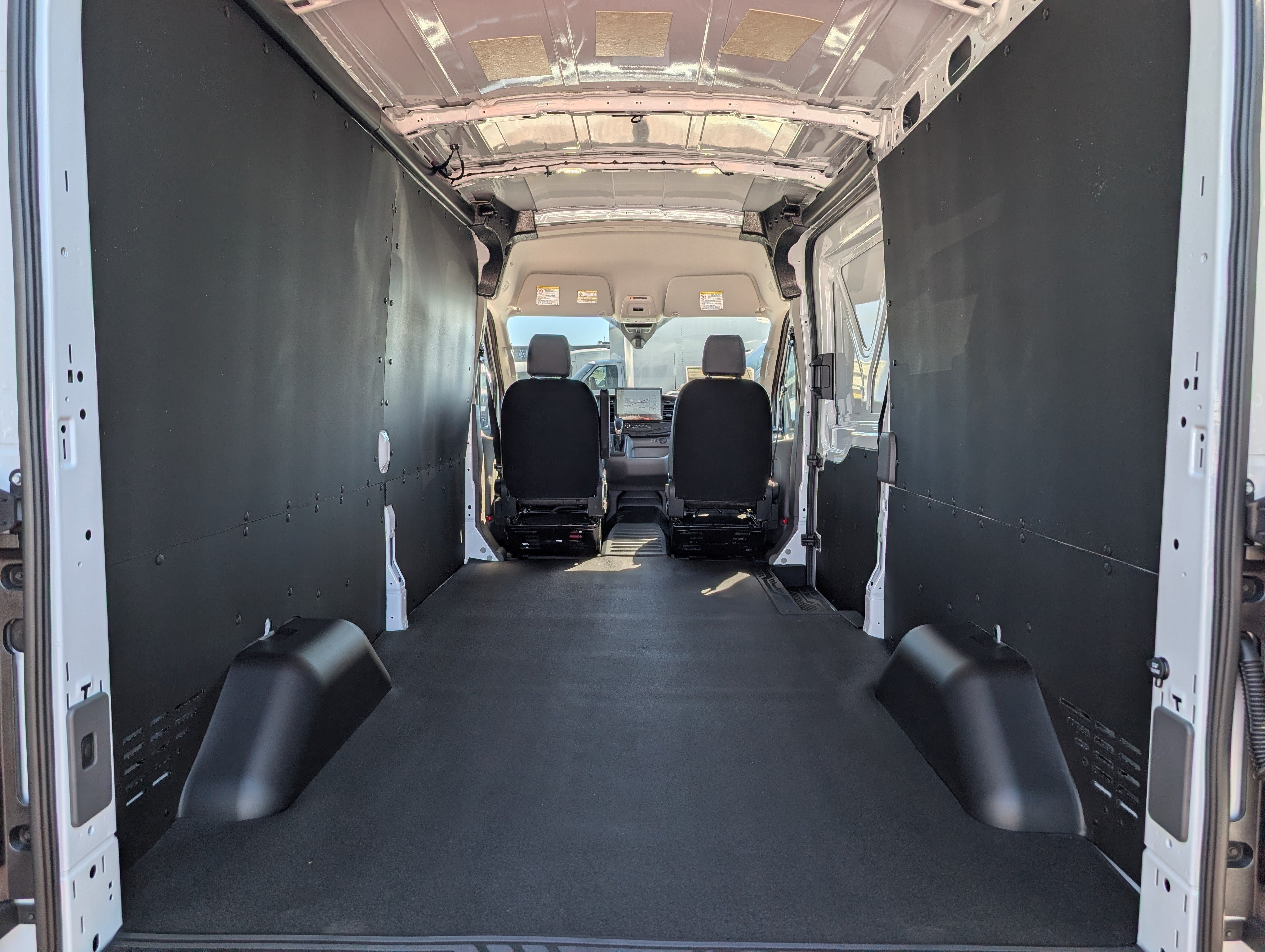 2026 Ford Transit Cargo Van Base
