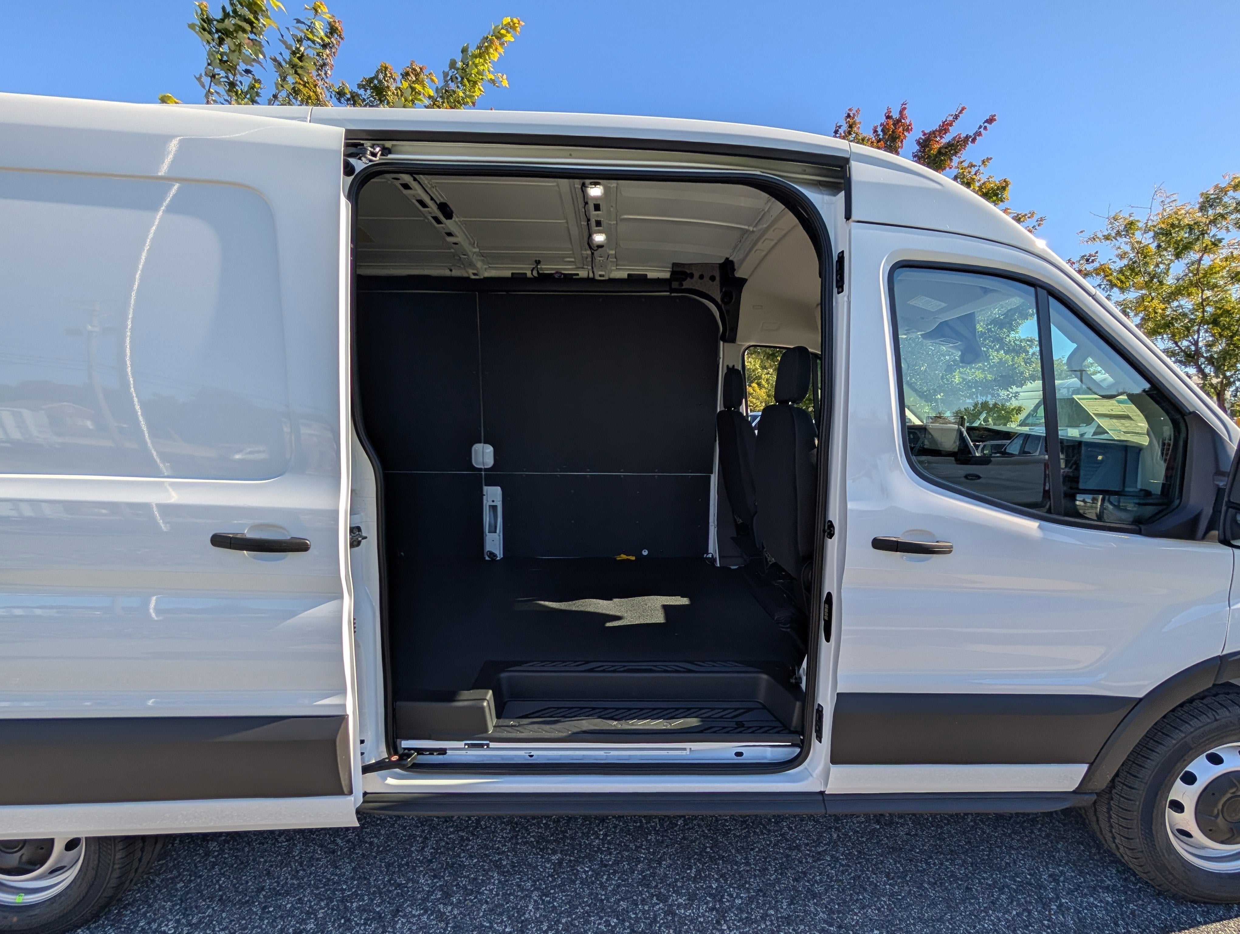 2026 Ford Transit Cargo Van Base