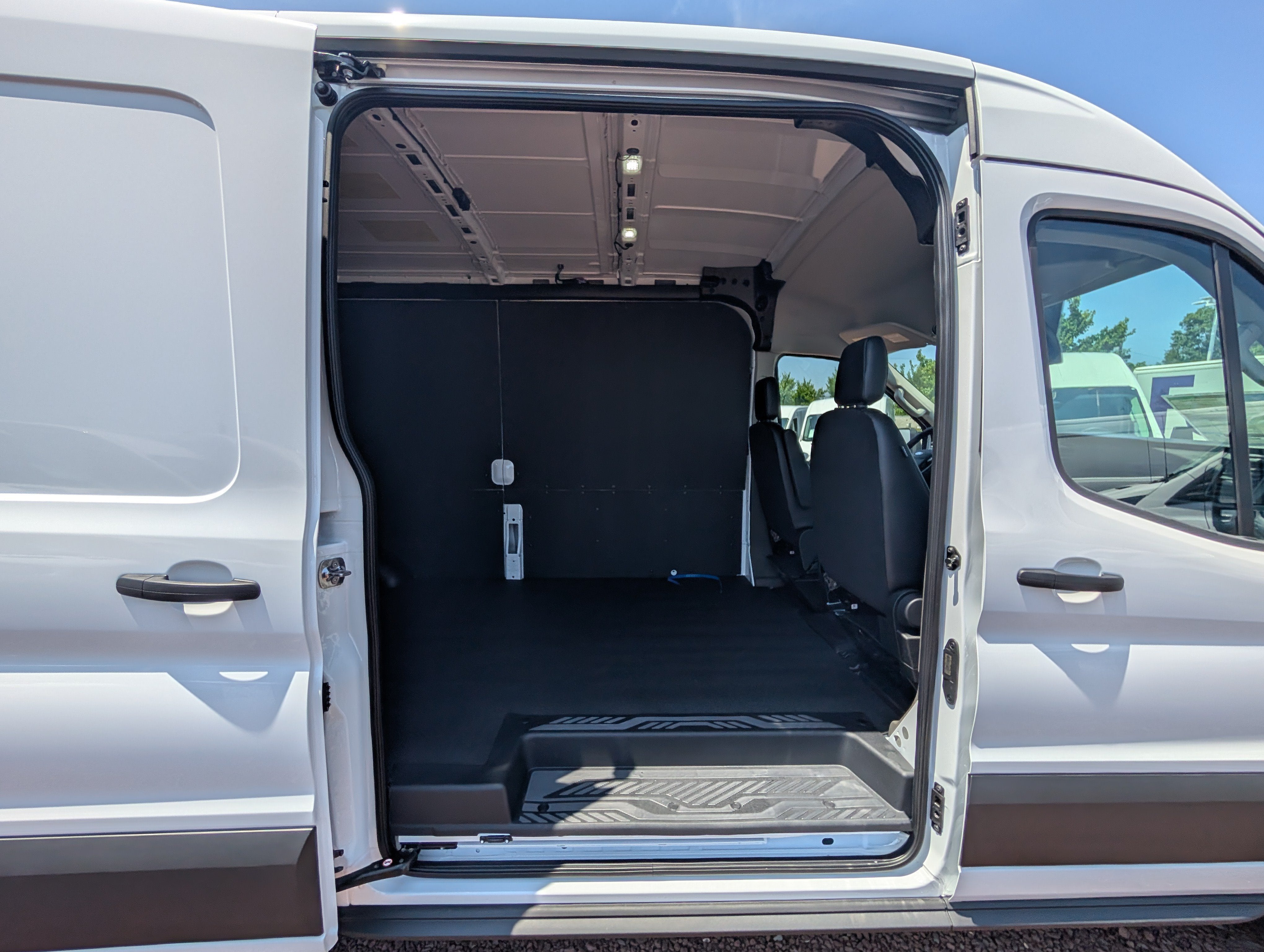 2026 Ford Transit Cargo Van Base