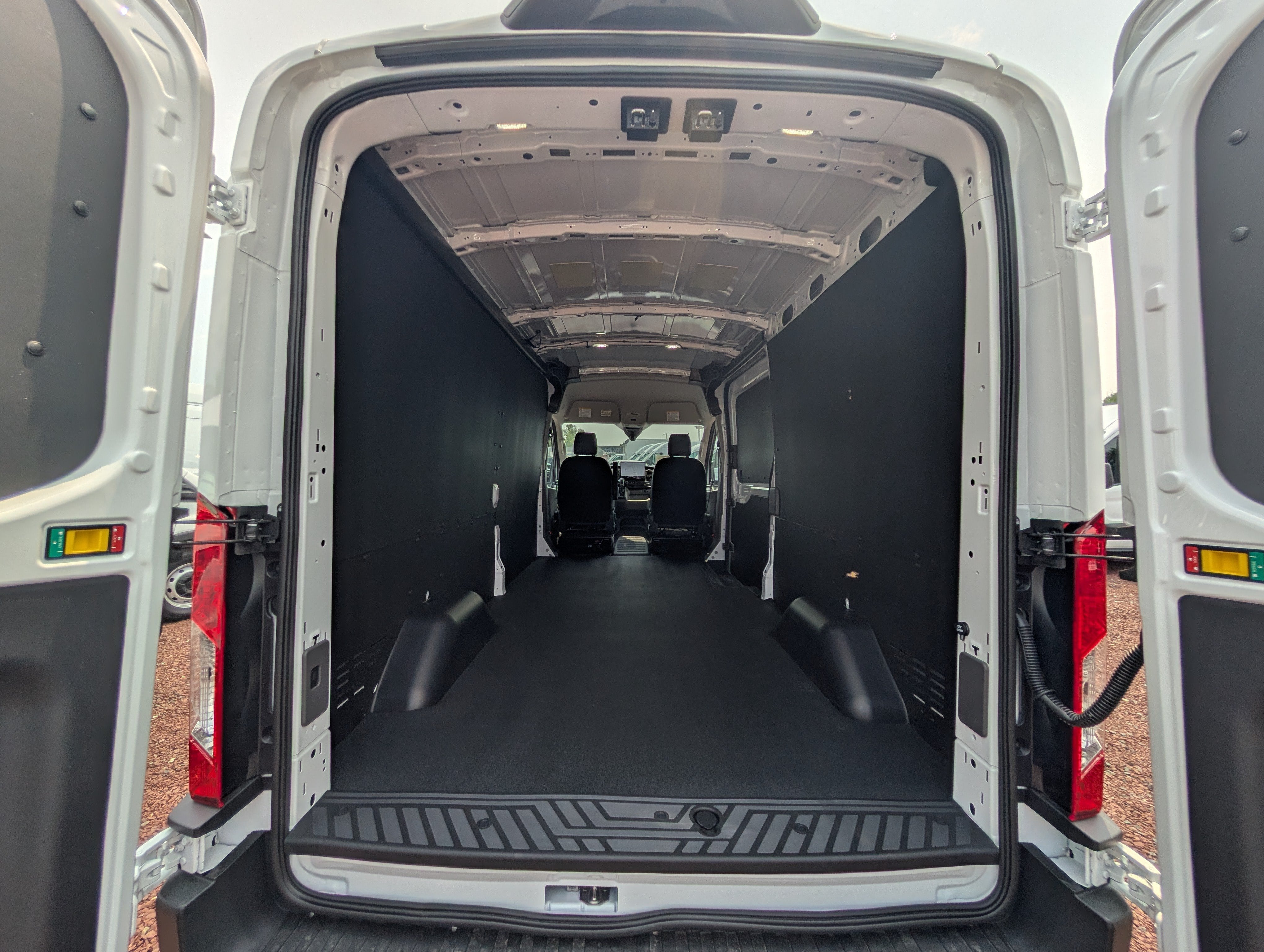 2026 Ford Transit Cargo Van Base
