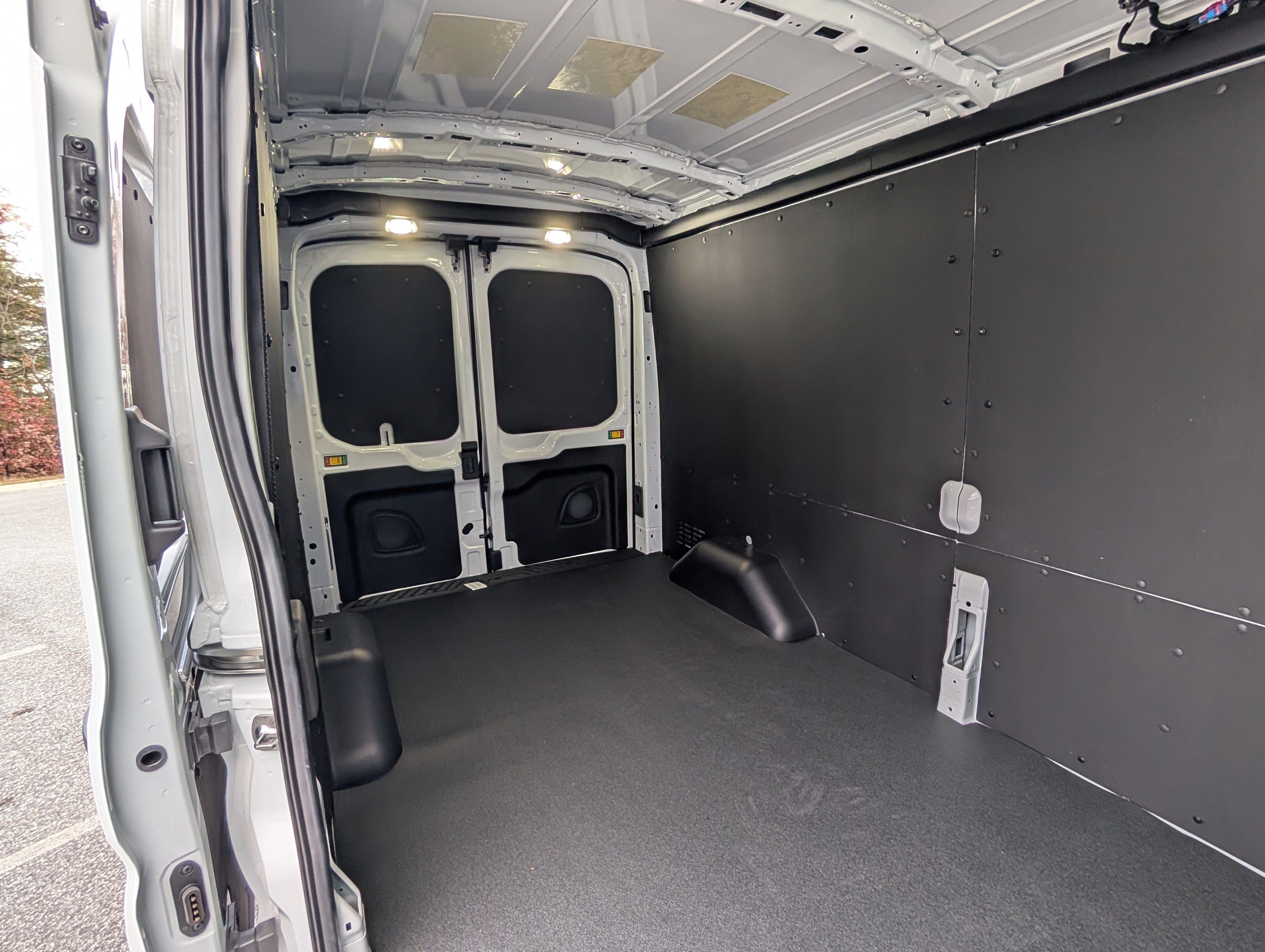 2026 Ford Transit Cargo Van Base