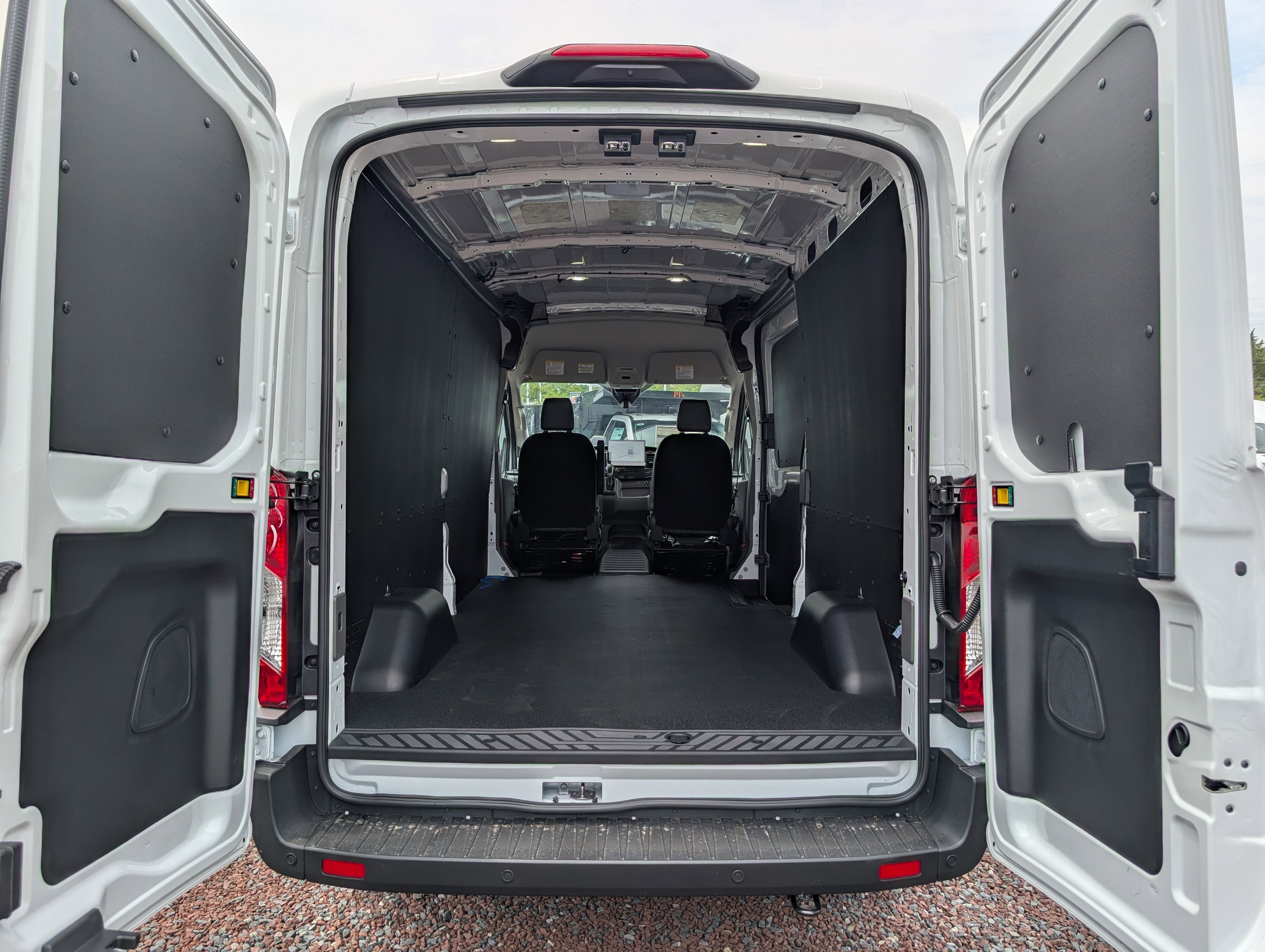 2026 Ford Transit Cargo Van Base