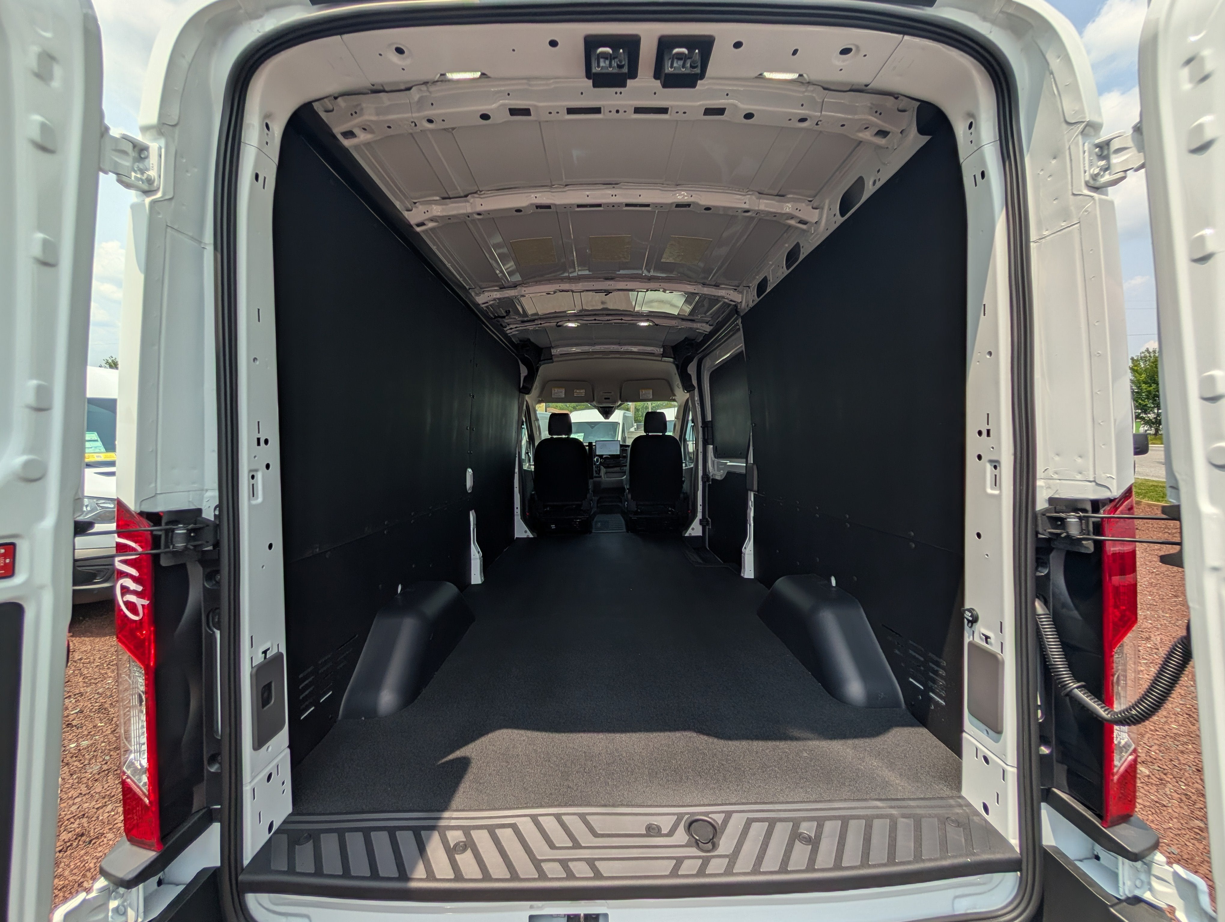 2026 Ford Transit Cargo Van Base
