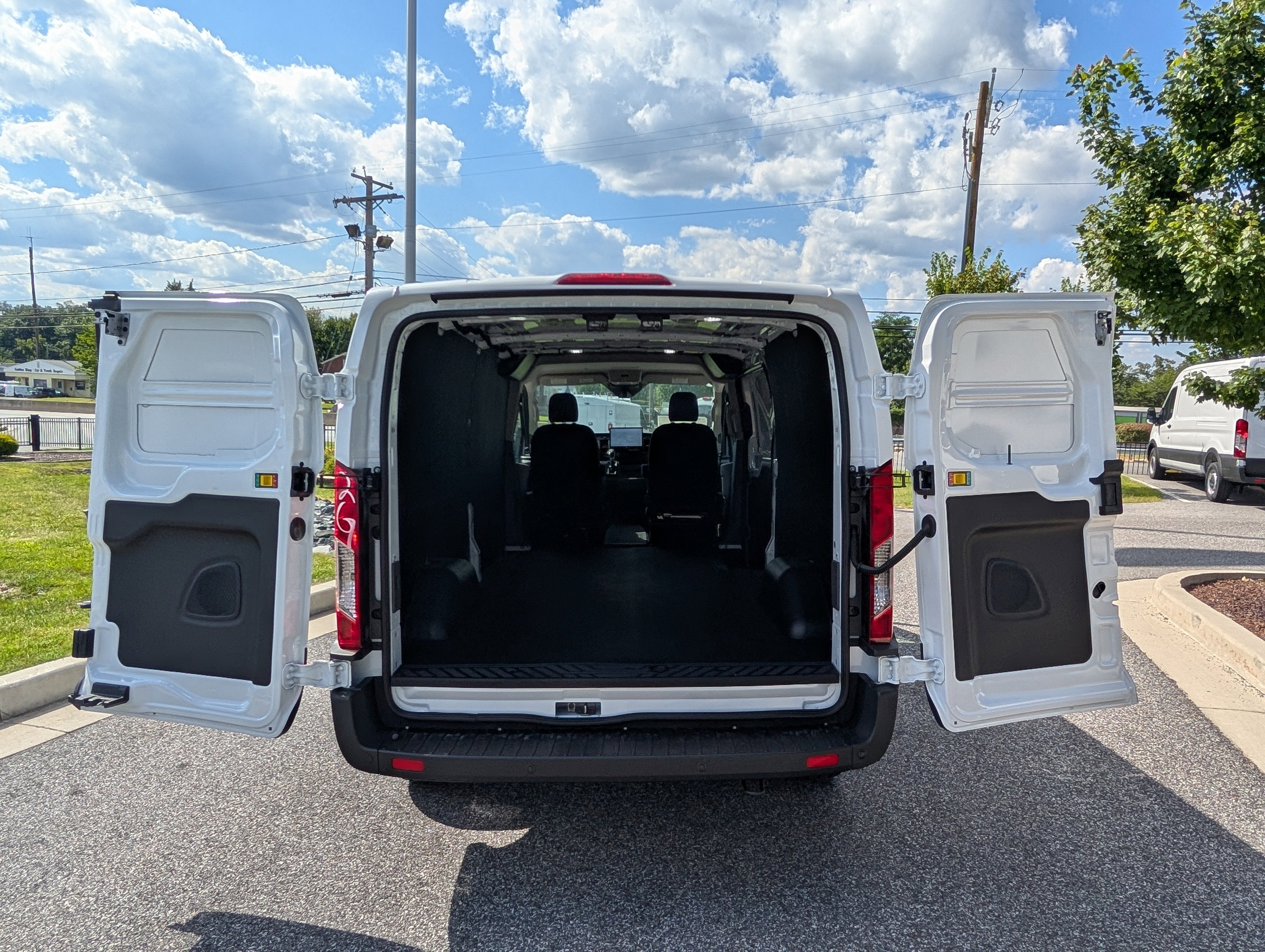 2025 Ford Transit Cargo Van Base