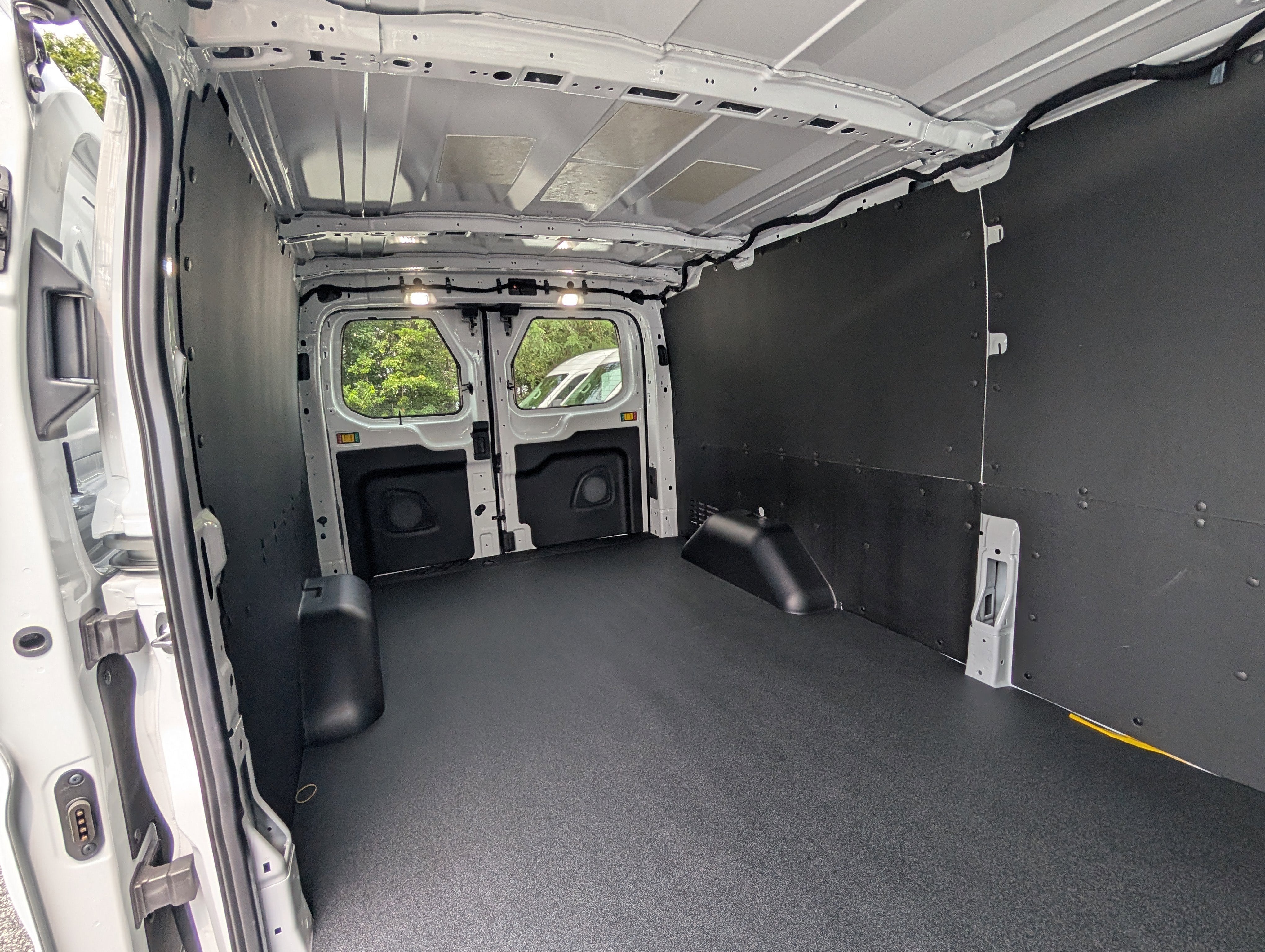 2025 Ford Transit Cargo Van Base
