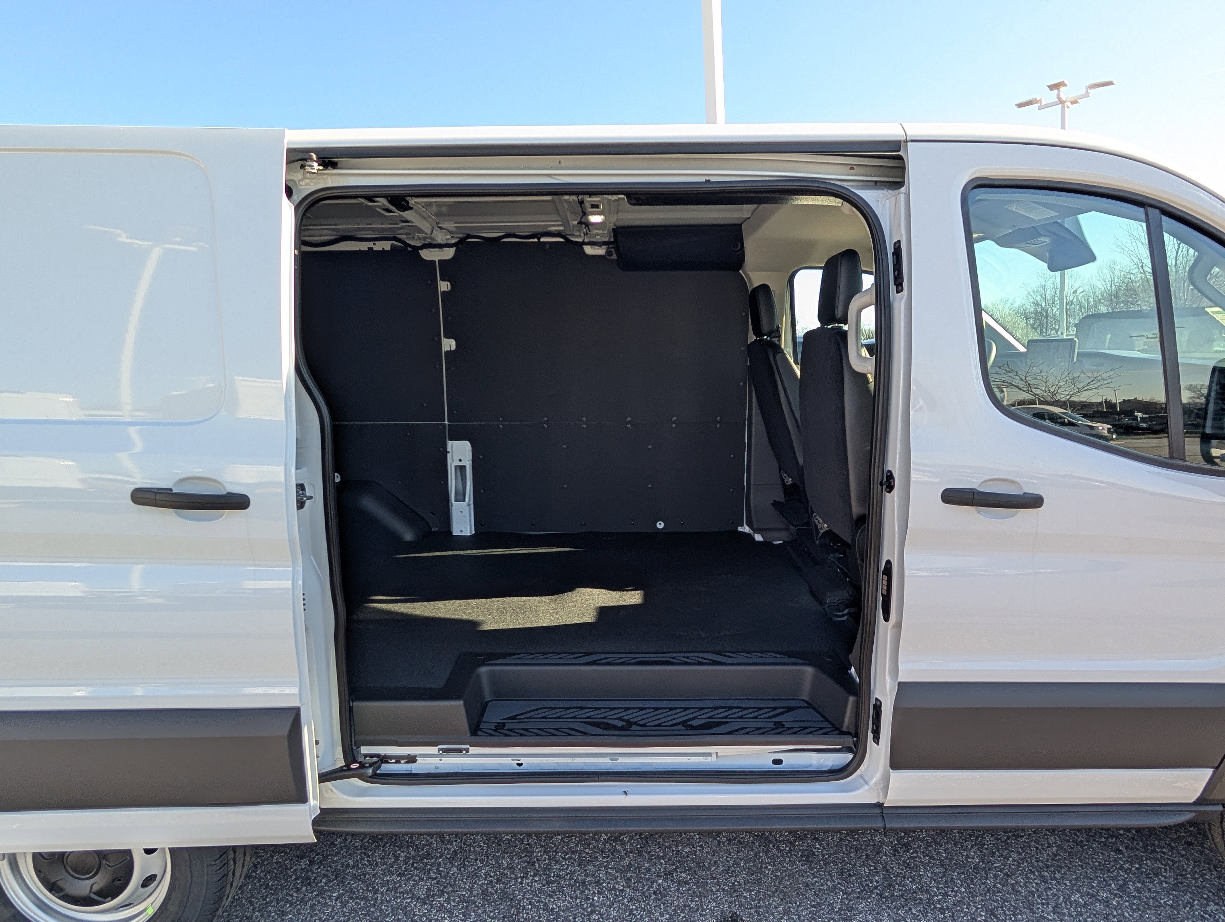 2026 Ford Transit Cargo Van Base