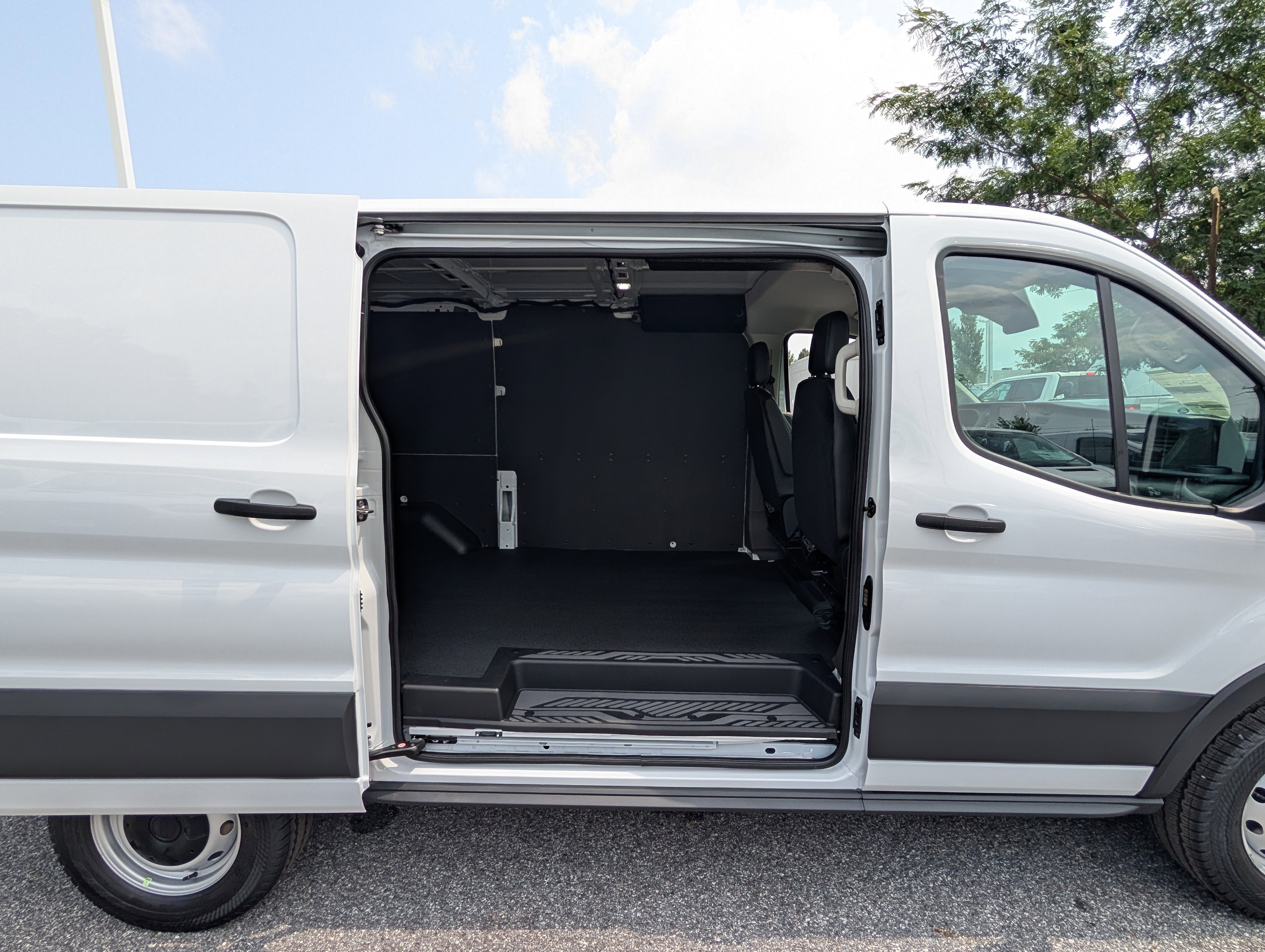 2025 Ford Transit Cargo Van Base